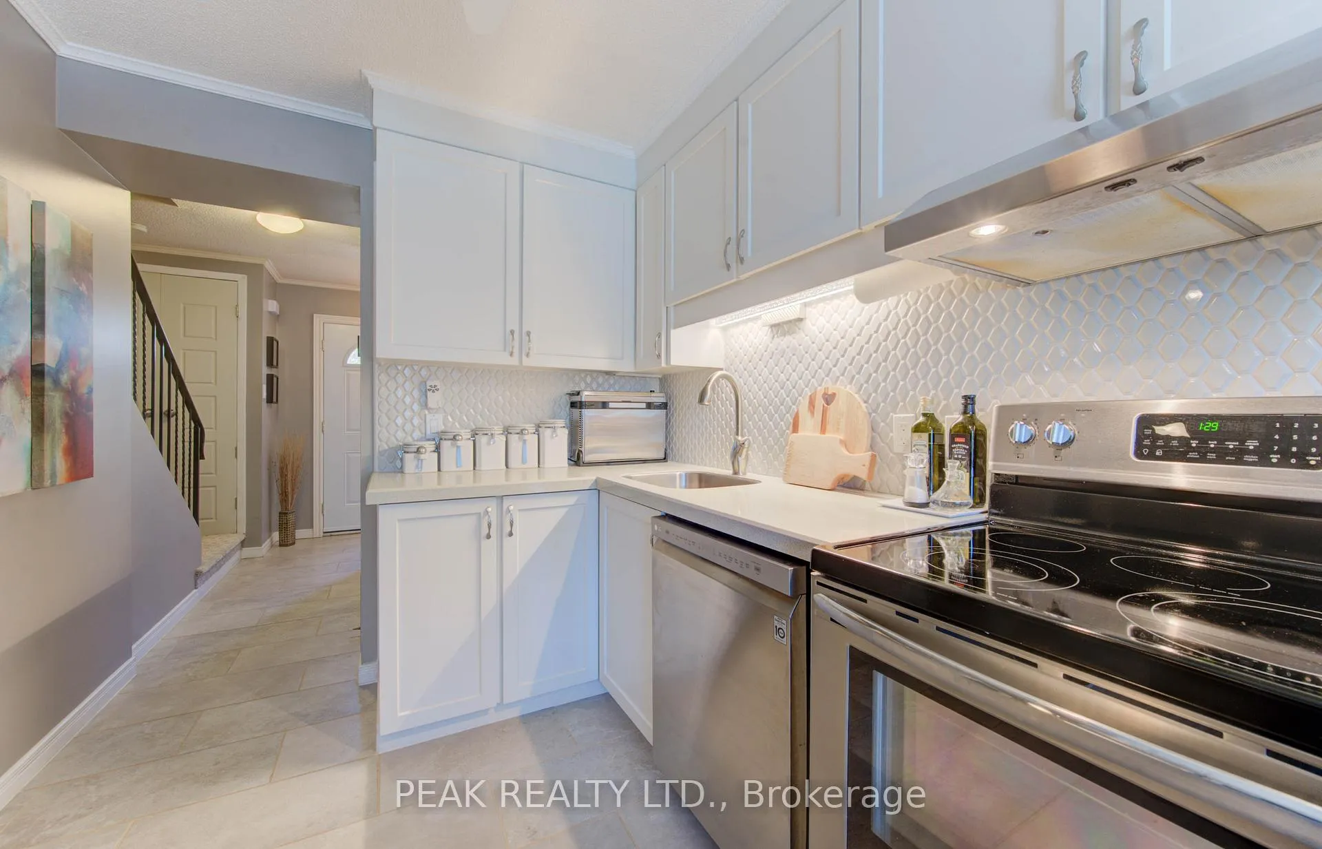 Photo 16 of Unit 71, 30 Green Valley Drive, Out of Area — HOMEH