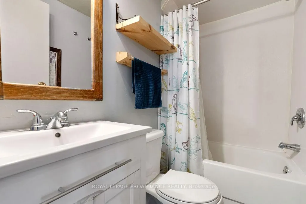 Photo 12 of 25 Thomas Street, Tweed, Hungerford (Twp) — HOMEH