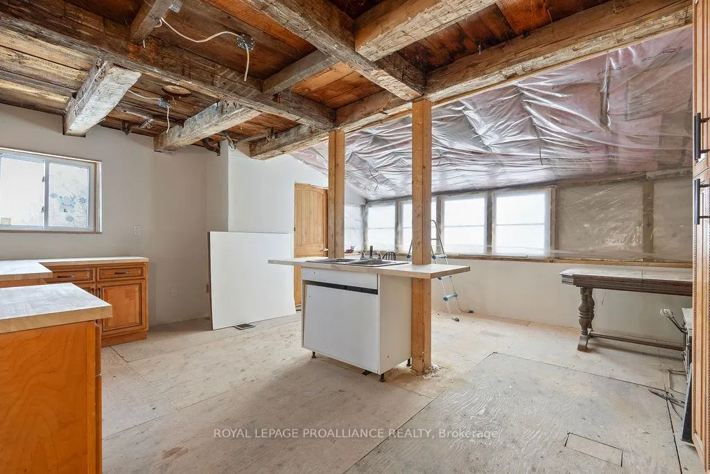 Photo 16 of 25 Thomas Street, Tweed, Hungerford (Twp) — HOMEH