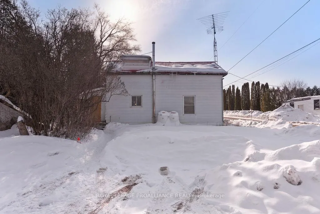 Photo 37 of 25 Thomas Street, Tweed, Hungerford (Twp) — HOMEH