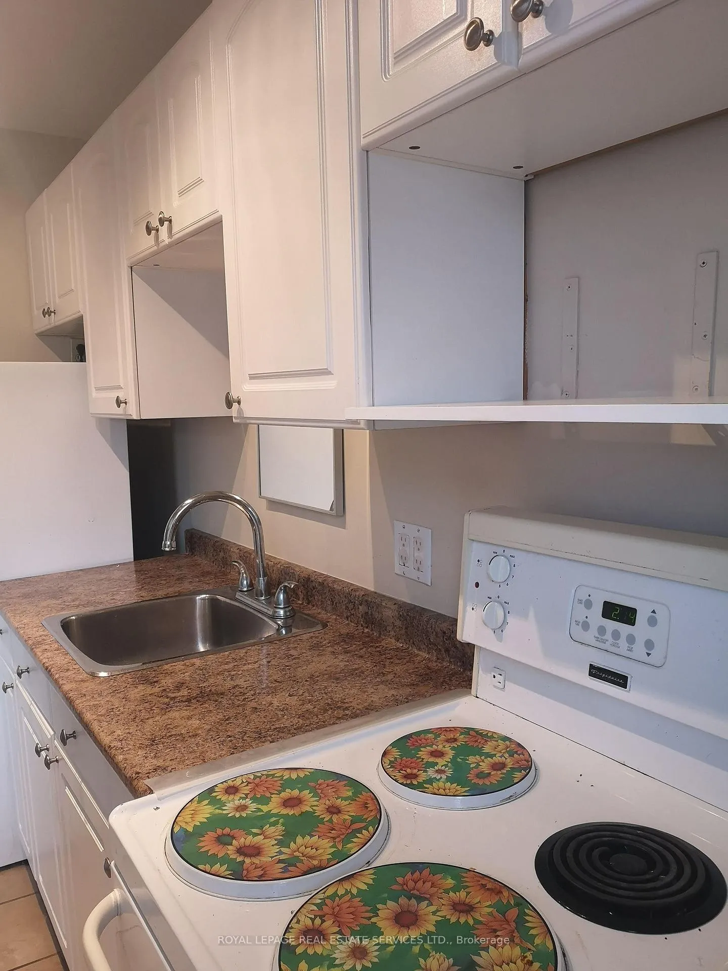 Photo 5 of Unit 8, 10 Rockwood Place, Hamilton, Durand — HOMEH