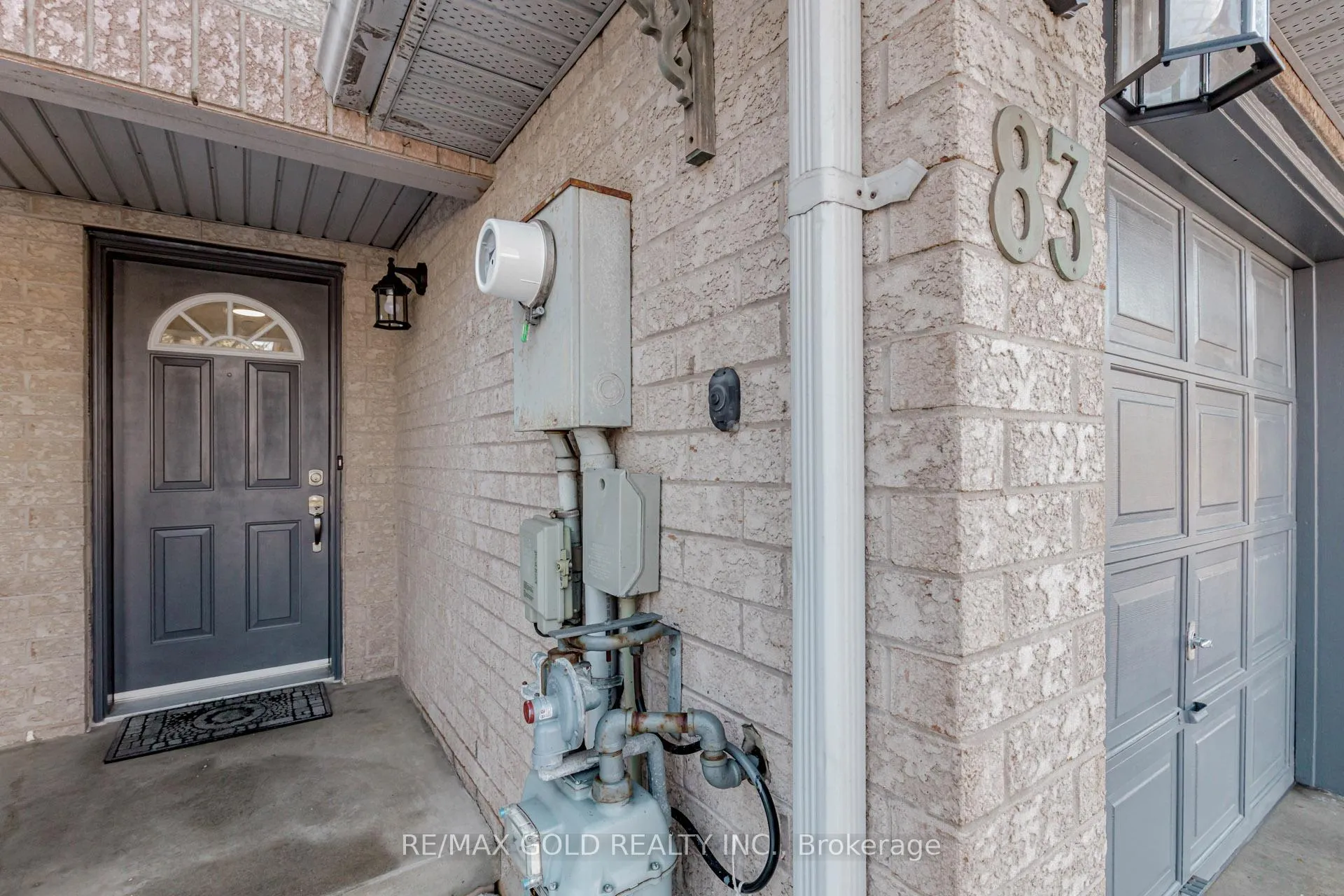 Photo 4 of 83 Spadina Road, Brampton, Brampton West — HOMEH