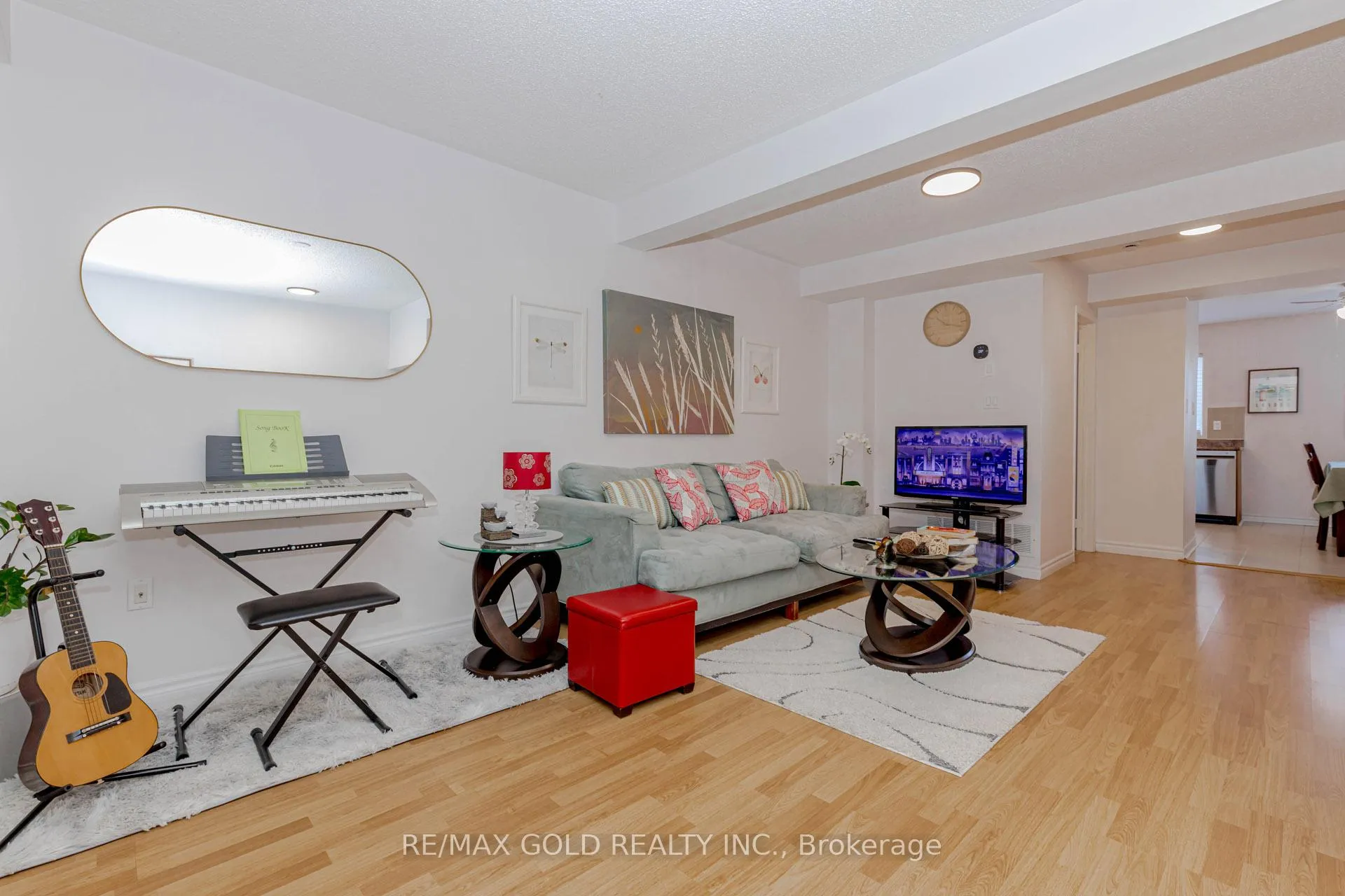 Photo 10 of 83 Spadina Road, Brampton, Brampton West — HOMEH