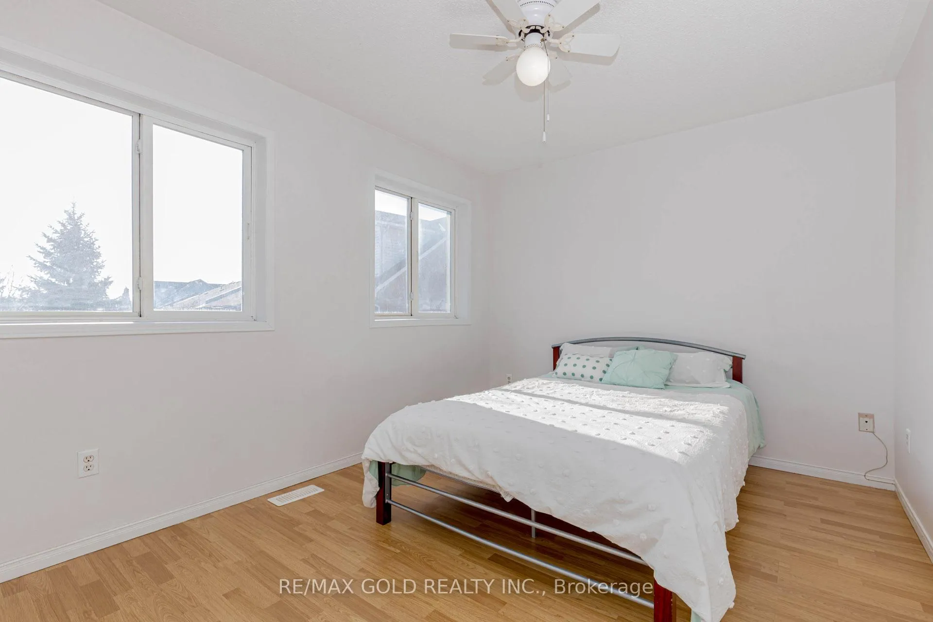 Photo 34 of 83 Spadina Road, Brampton, Brampton West — HOMEH
