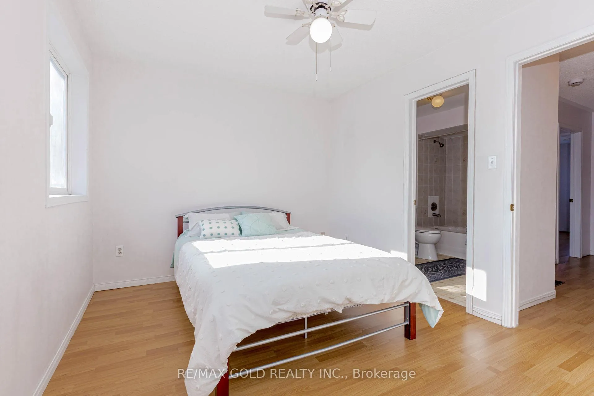 Photo 35 of 83 Spadina Road, Brampton, Brampton West — HOMEH