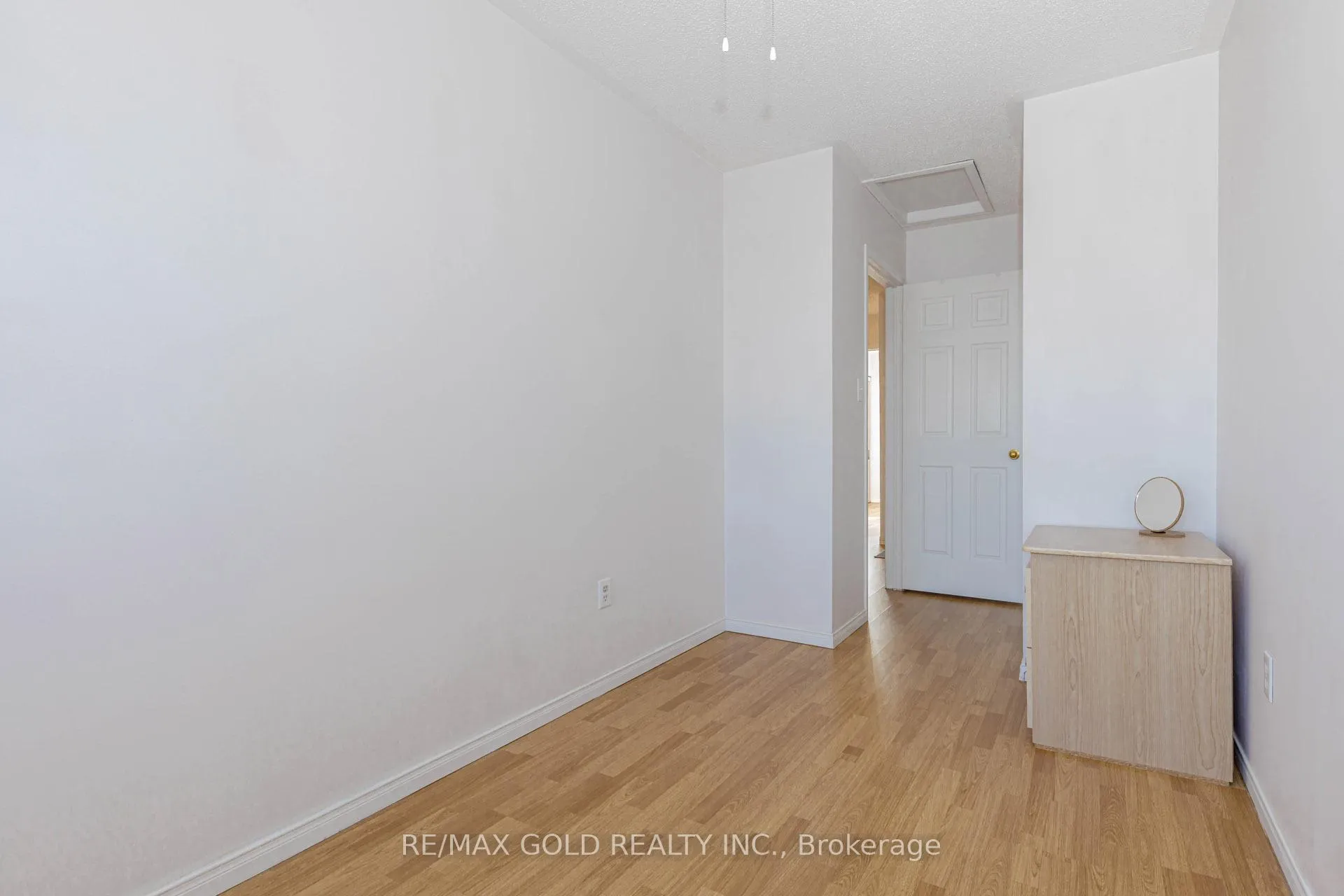 Photo 43 of 83 Spadina Road, Brampton, Brampton West — HOMEH