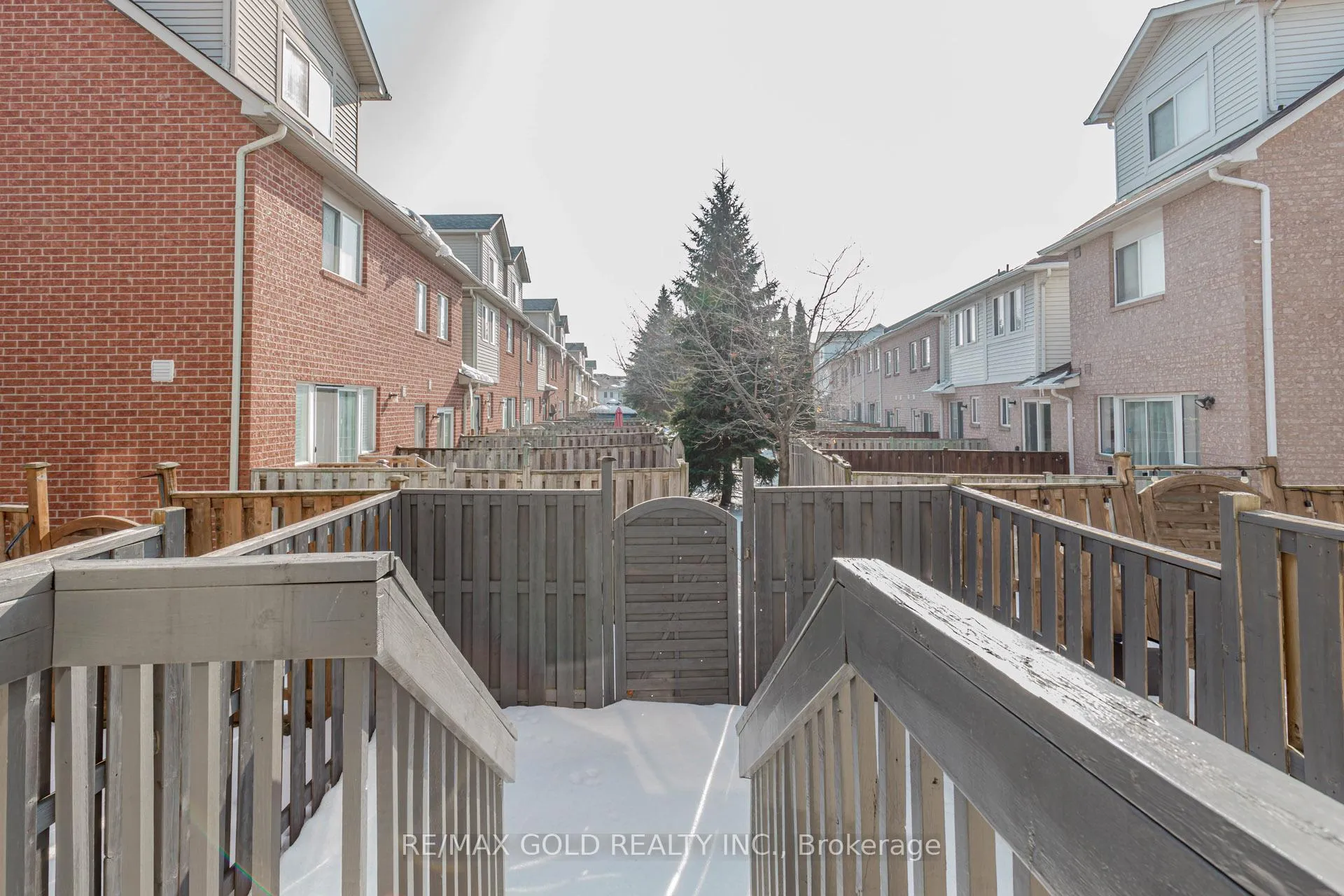 Photo 49 of 83 Spadina Road, Brampton, Brampton West — HOMEH