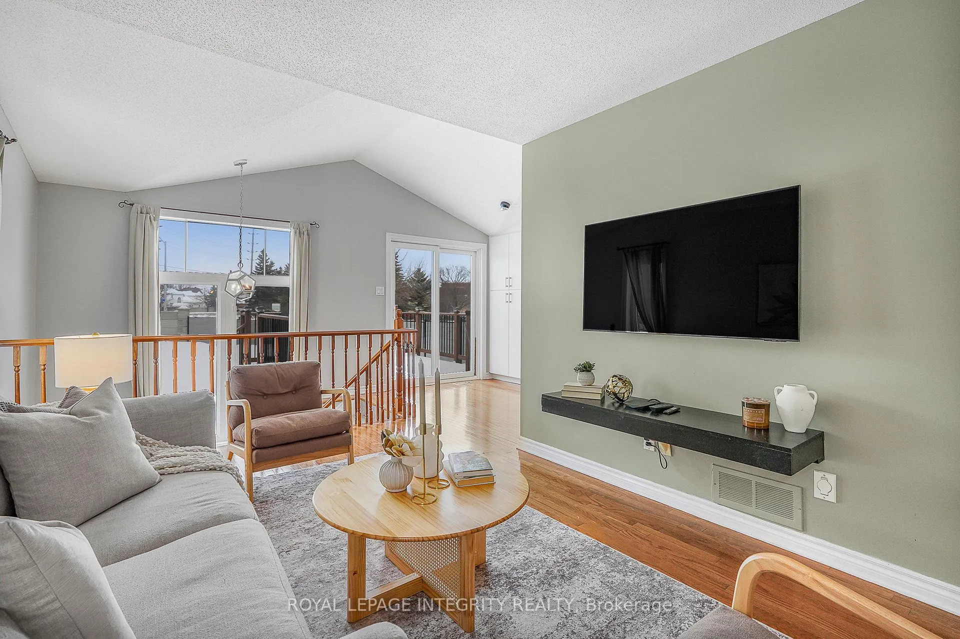 Photo 10 of 1033 Markwick Crescent, Ottawa, Notting Hill/Summerside — HOMEH