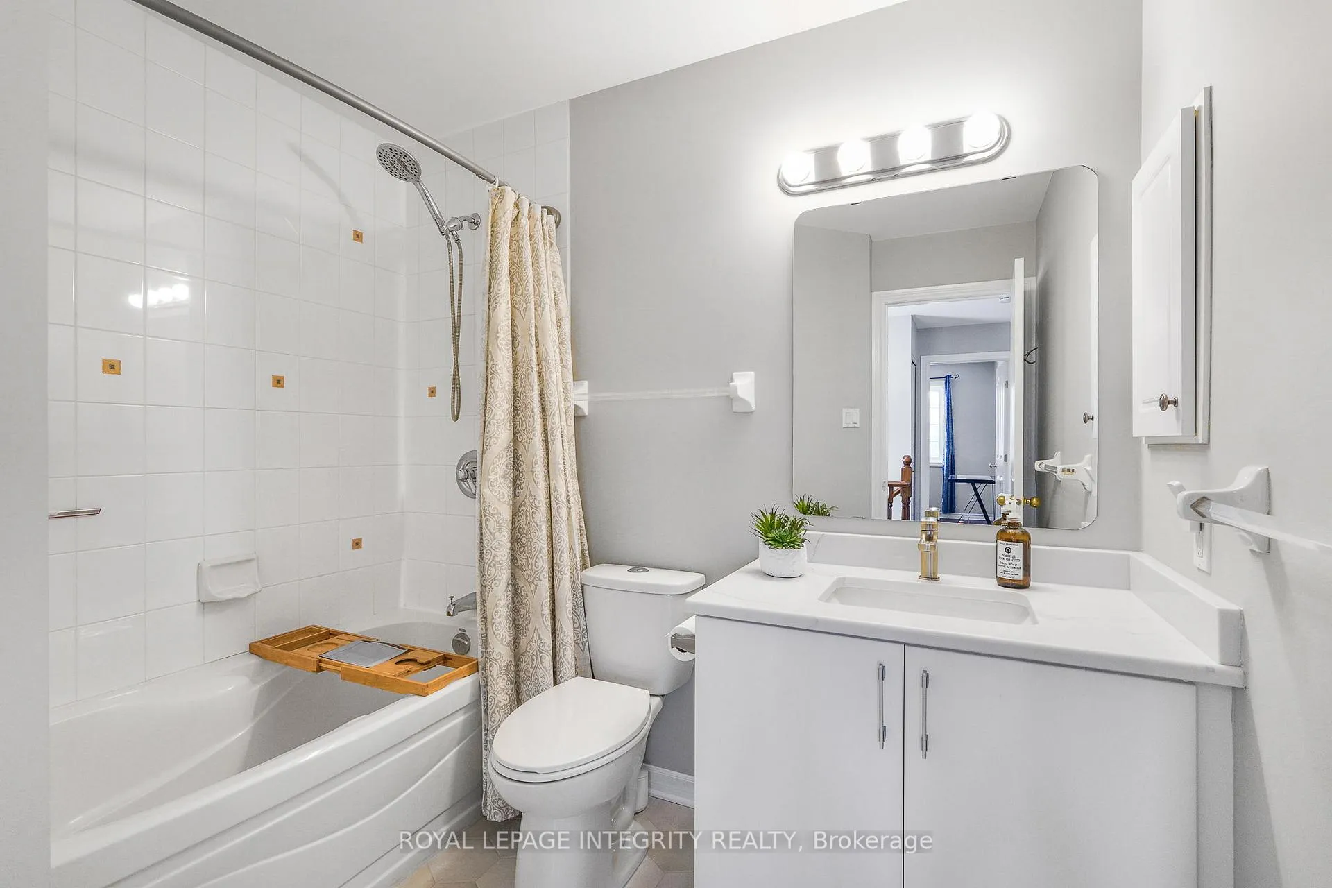 Photo 18 of 1033 Markwick Crescent, Ottawa, Notting Hill/Summerside — HOMEH
