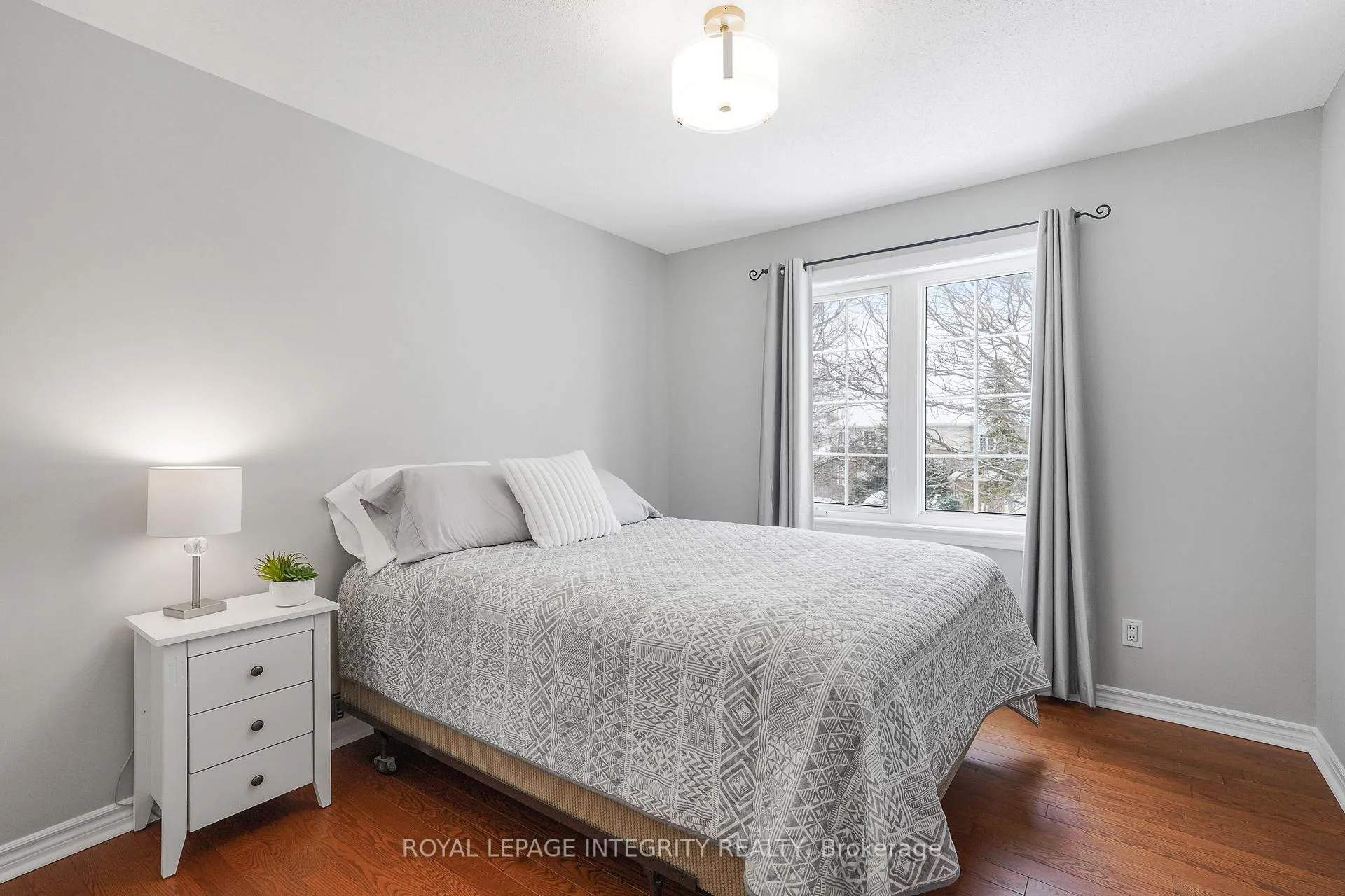 Photo 23 of 1033 Markwick Crescent, Ottawa, Notting Hill/Summerside — HOMEH