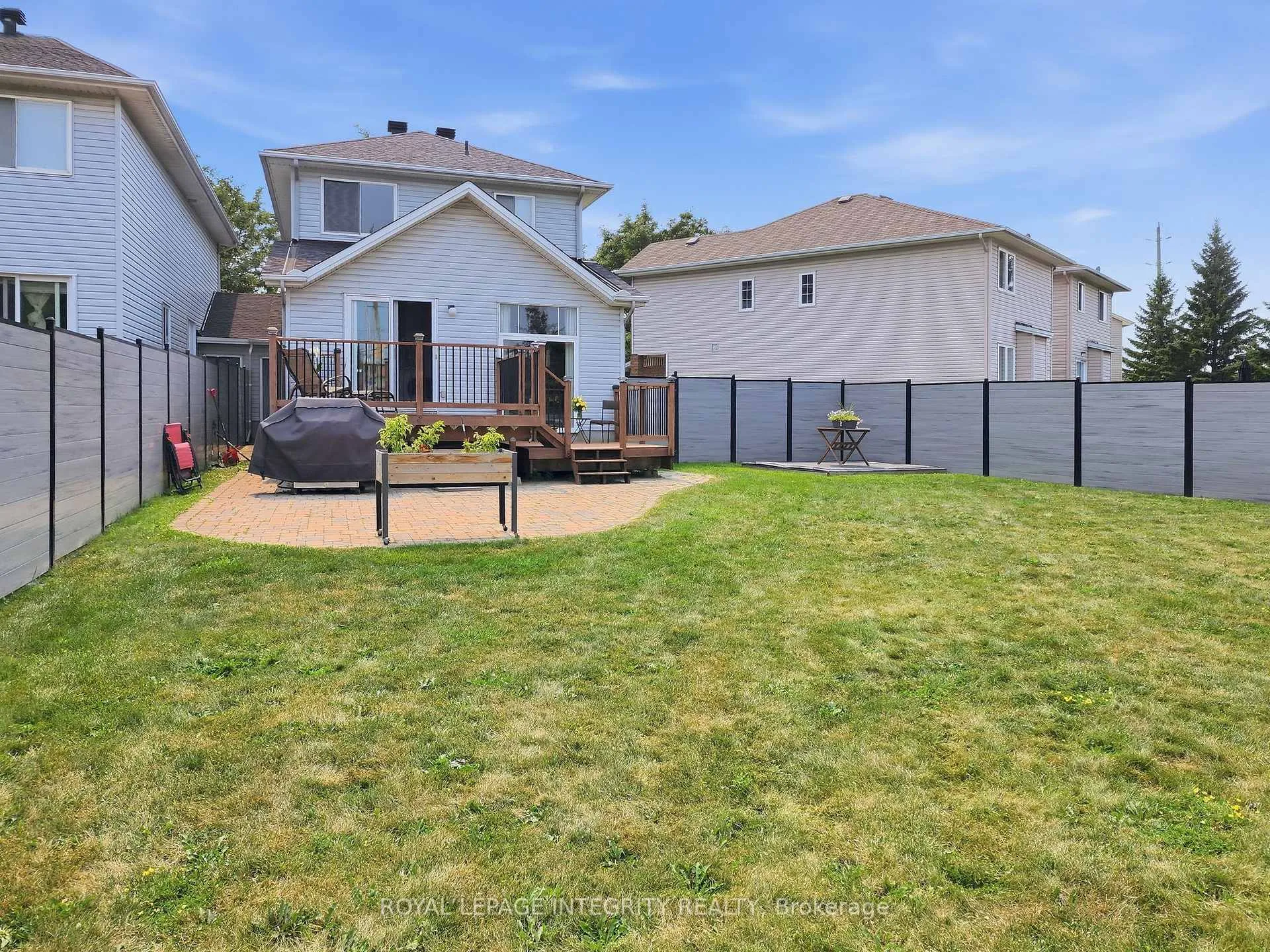 Photo 30 of 1033 Markwick Crescent, Ottawa, Notting Hill/Summerside — HOMEH