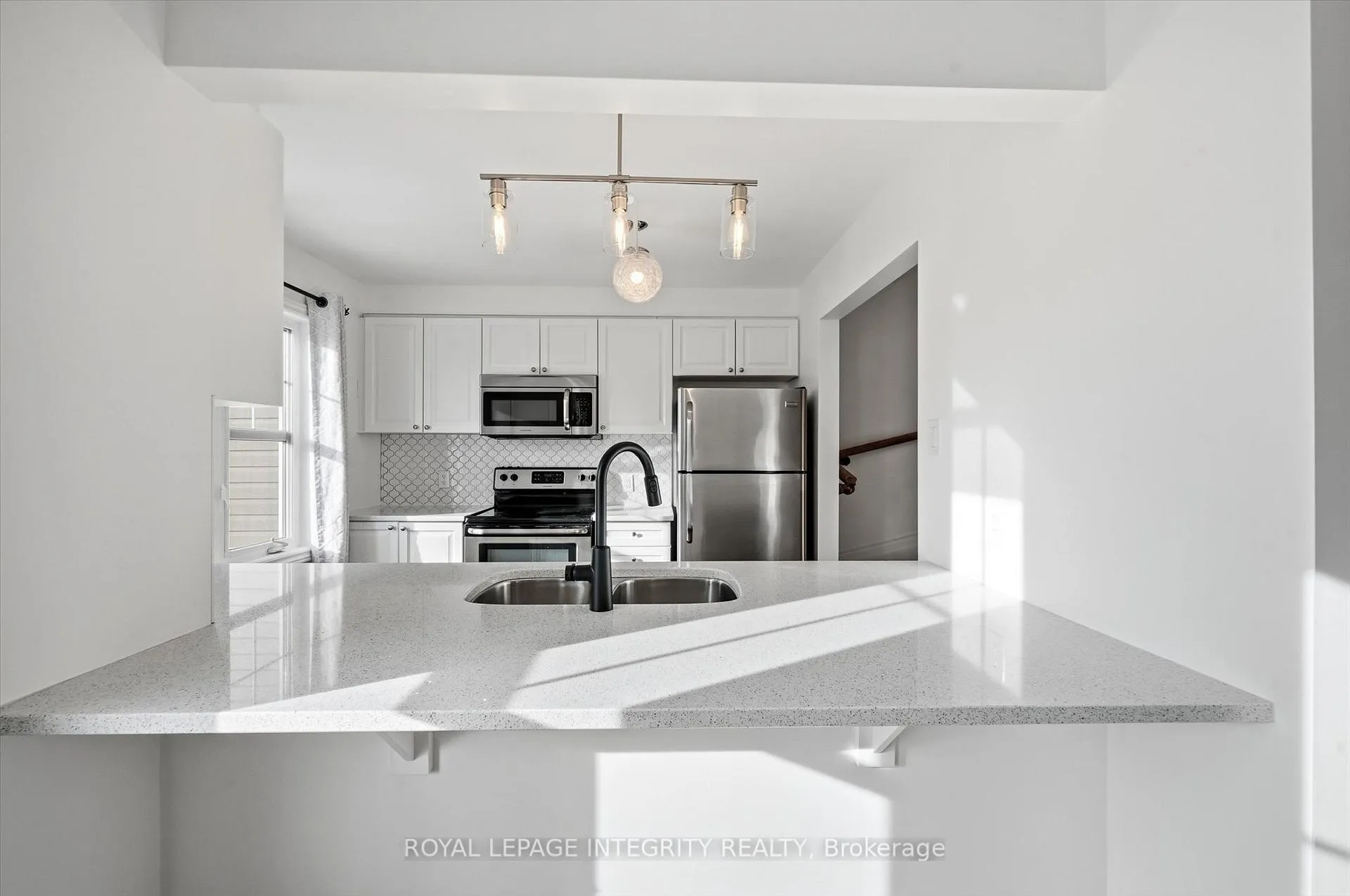 Photo 12 of 67 Luminescence Way, Ottawa, Notting Hill/Summerside — HOMEH