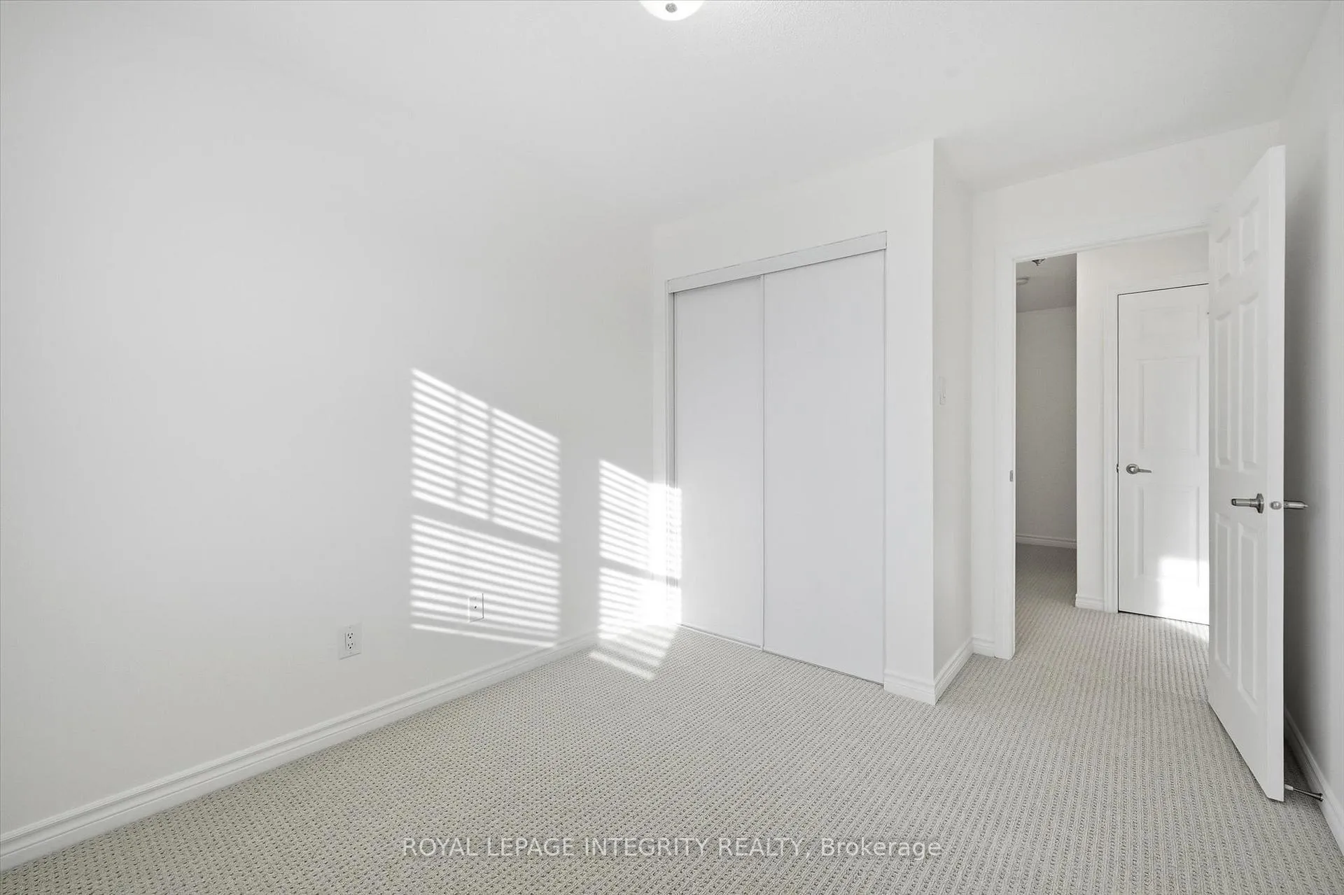 Photo 23 of 67 Luminescence Way, Ottawa, Notting Hill/Summerside — HOMEH