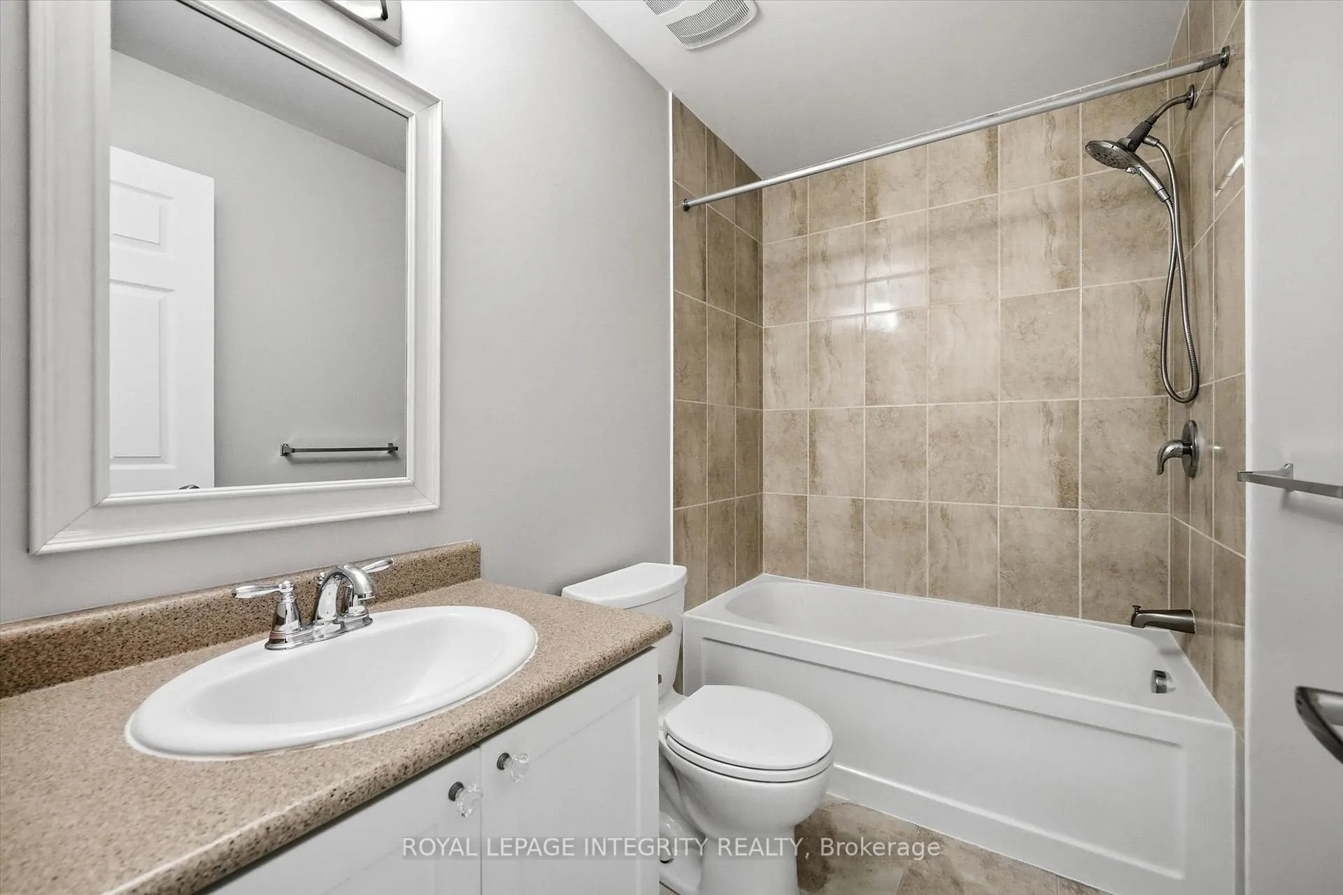 Photo 24 of 67 Luminescence Way, Ottawa, Notting Hill/Summerside — HOMEH