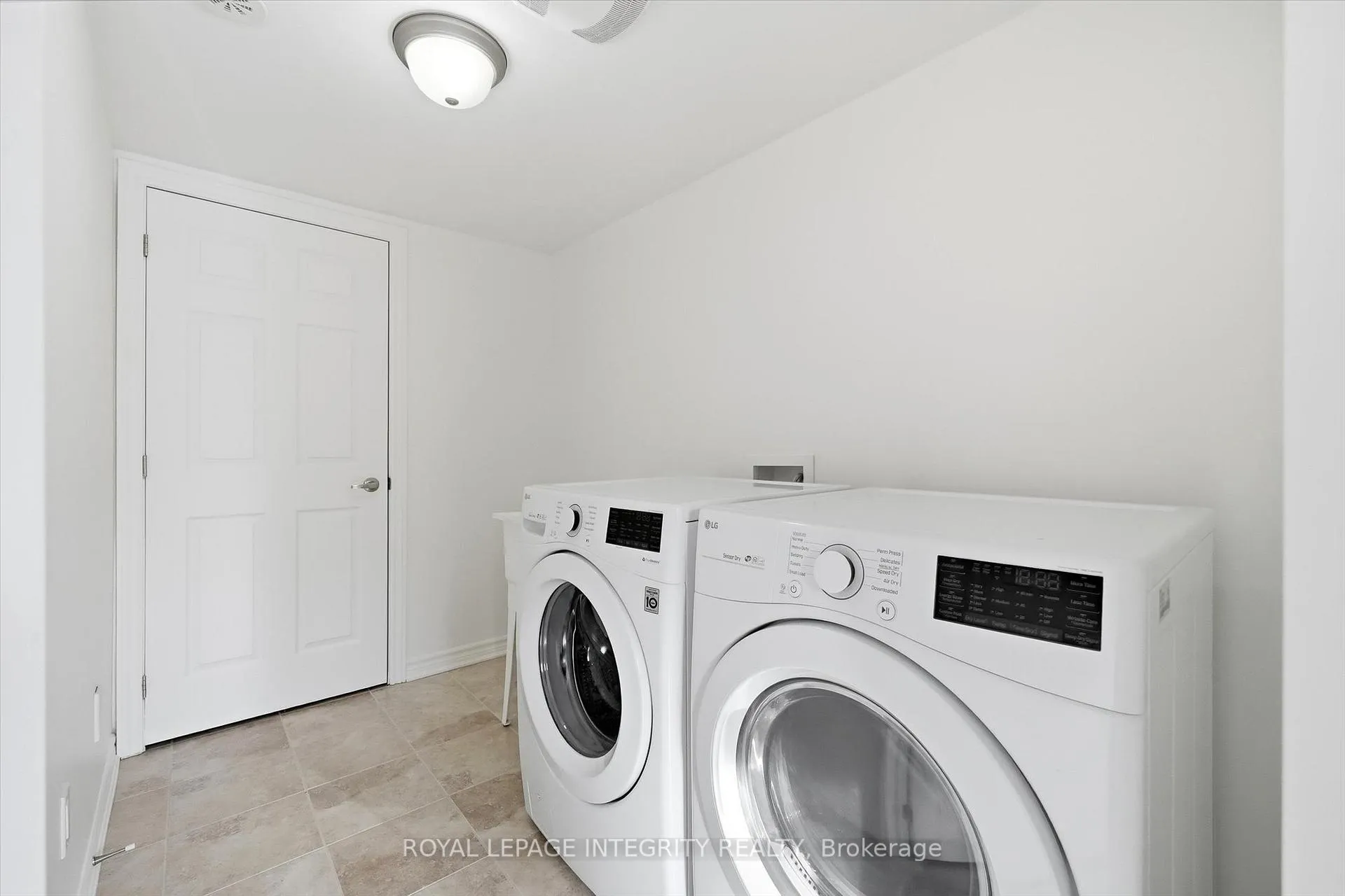 Photo 25 of 67 Luminescence Way, Ottawa, Notting Hill/Summerside — HOMEH