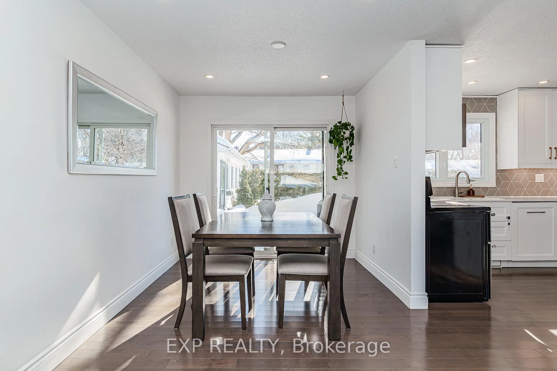 Photo 6 of 1159 Jean Park Road, Ottawa, Manotick Long Island & Nicholls Island — HOMEH