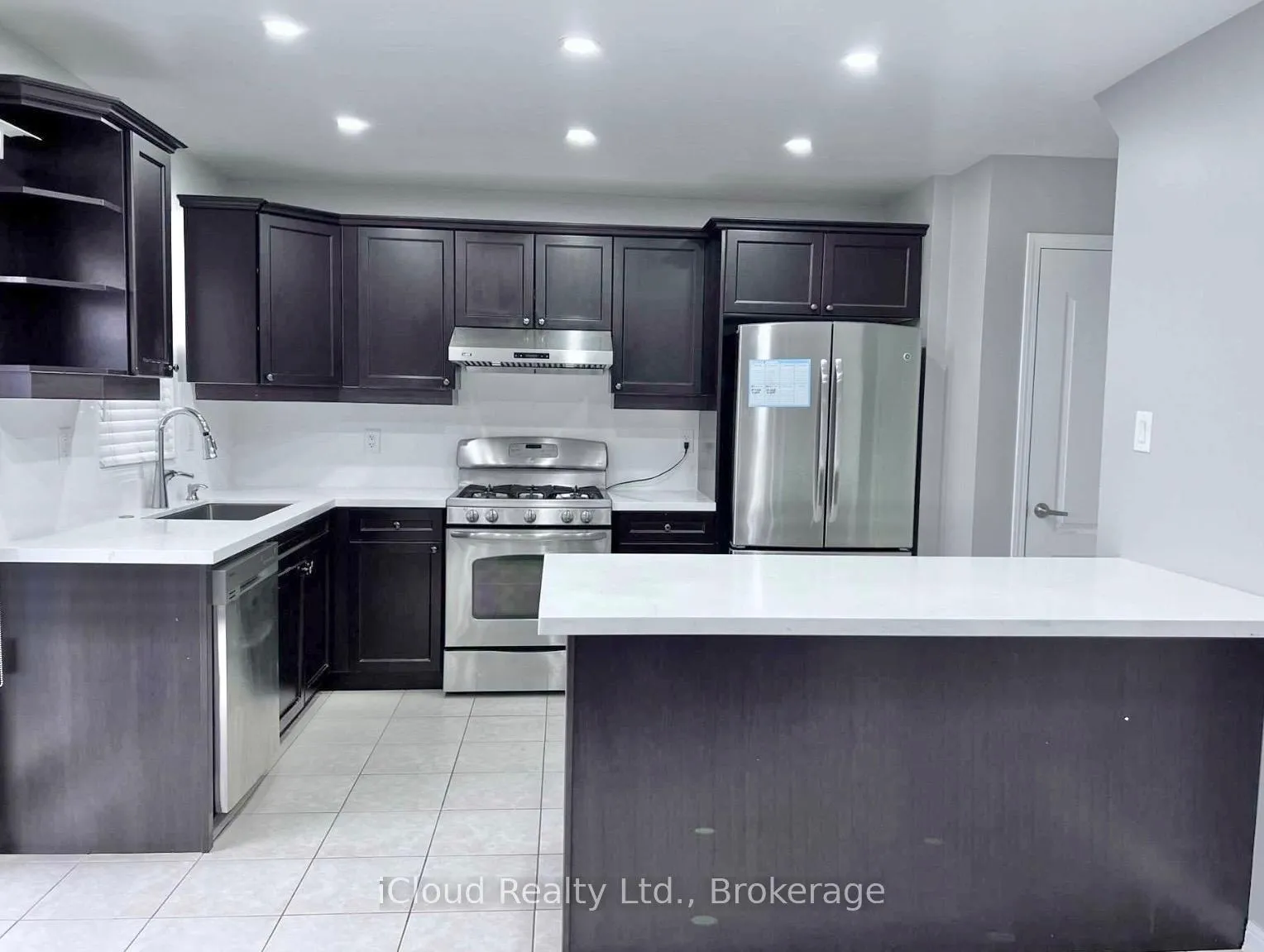 Photo 5 of 450 Pozbou Crescent, Milton, Willmott — HOMEH