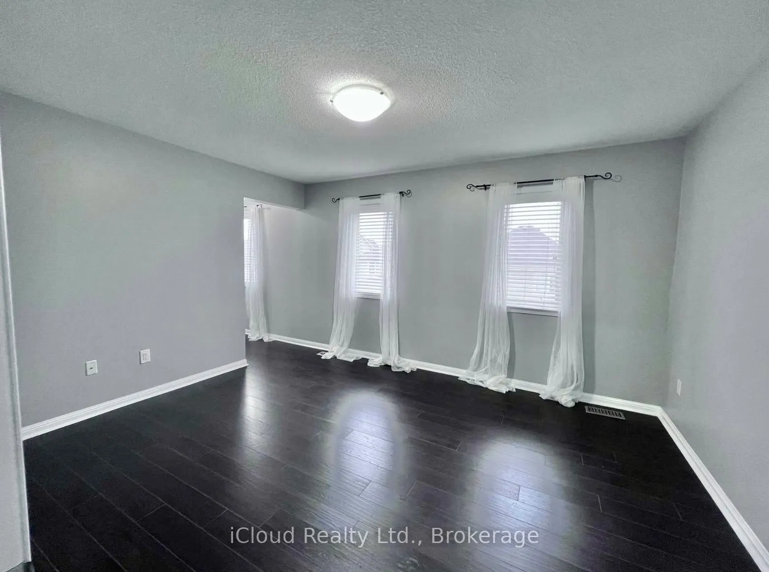 Photo 8 of 450 Pozbou Crescent, Milton, Willmott — HOMEH