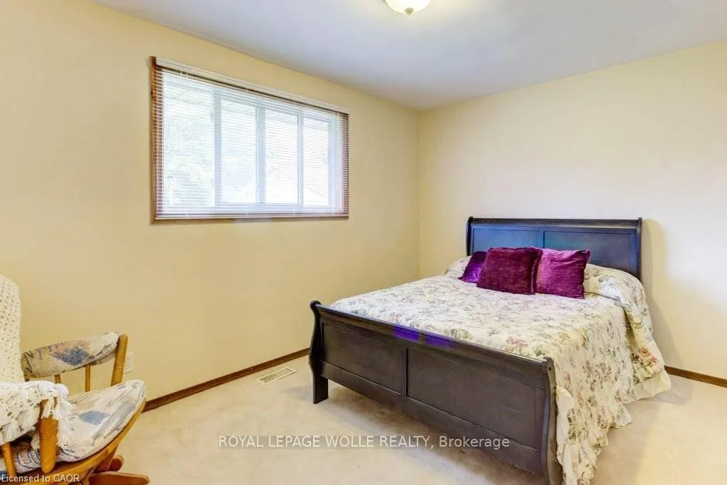 Photo 15 of 582 Skylark Road, Waterloo — HOMEH