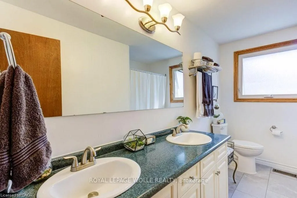 Photo 17 of 582 Skylark Road, Waterloo — HOMEH