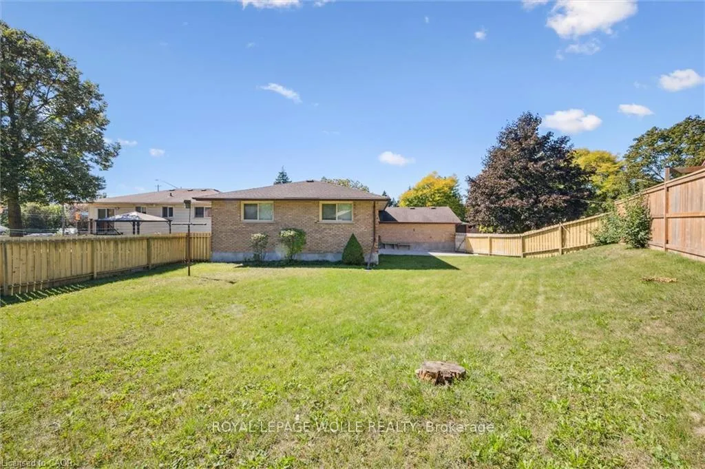 Photo 26 of 582 Skylark Road, Waterloo — HOMEH