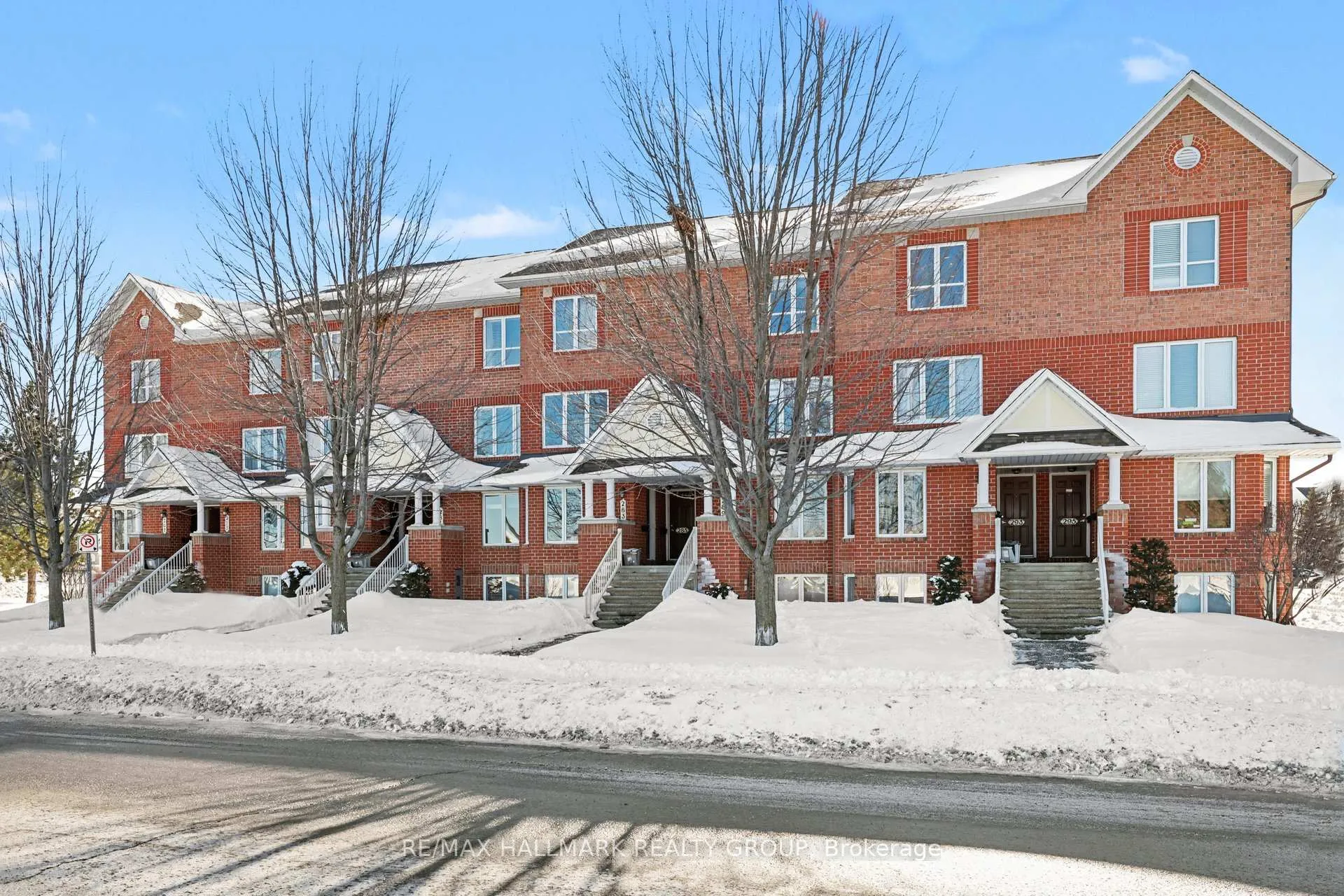 Photo 1 of 275 Aquaview Drive, Ottawa, Avalon East — HOMEH