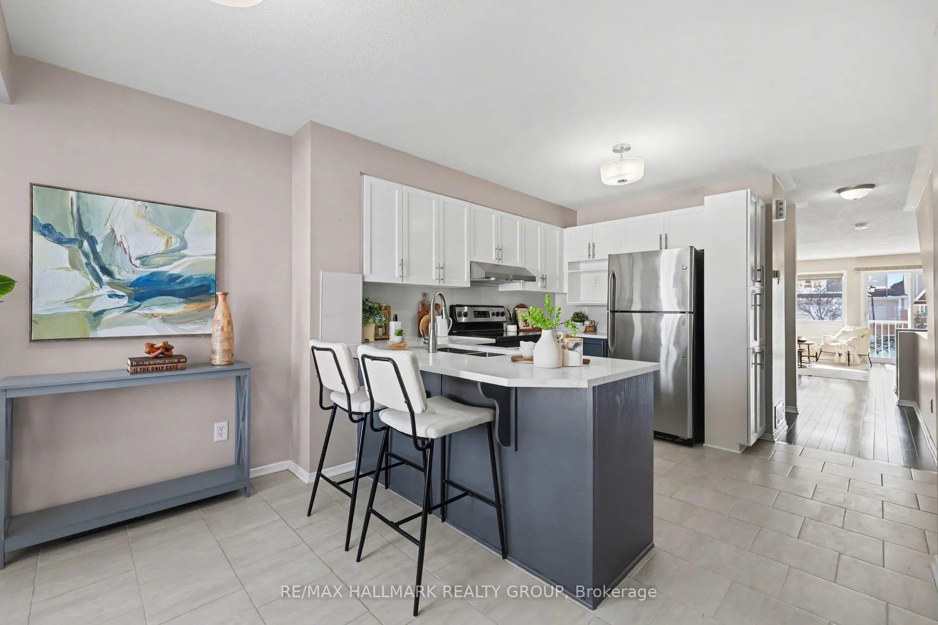 Photo 3 of 275 Aquaview Drive, Ottawa, Avalon East — HOMEH