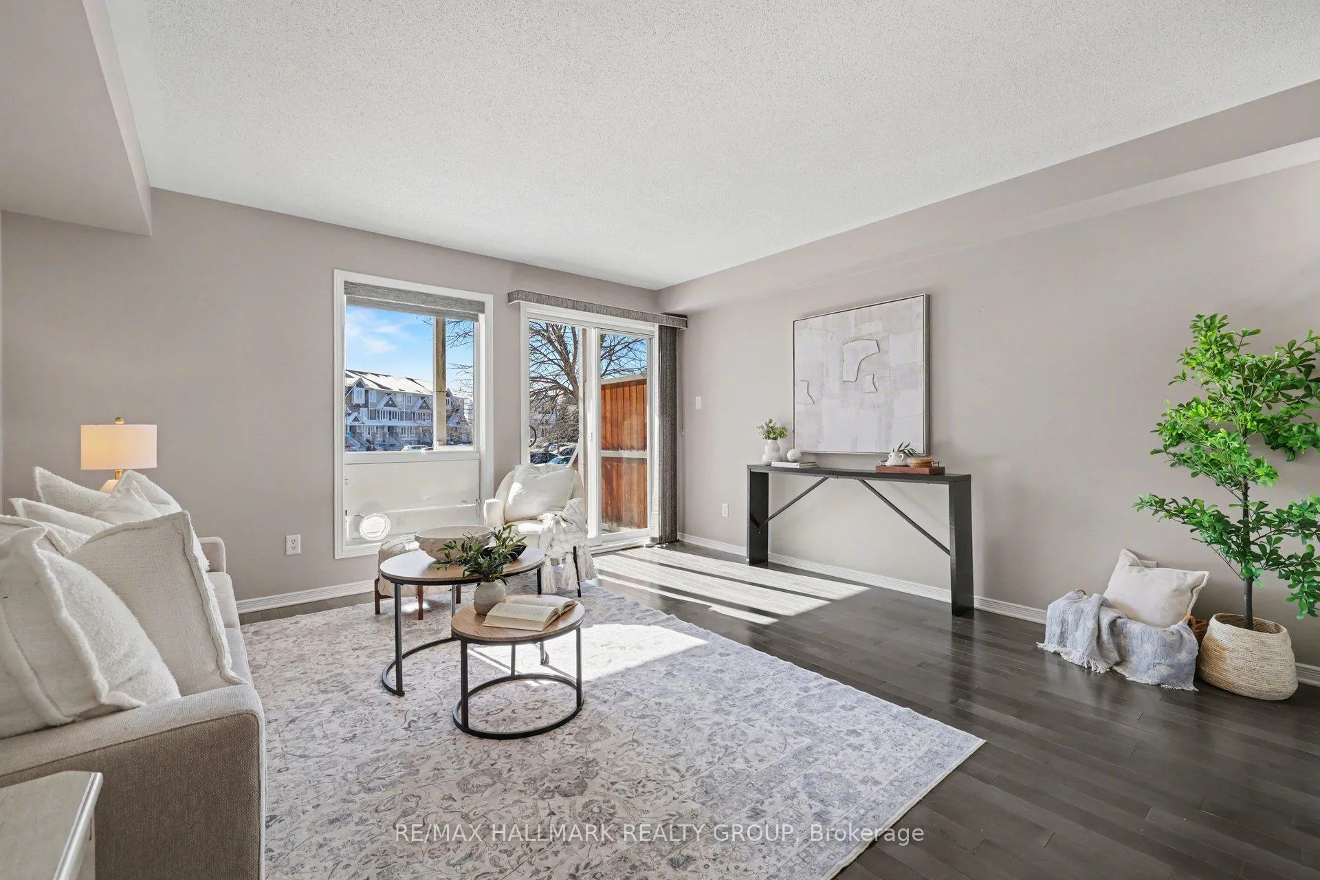 Photo 9 of 275 Aquaview Drive, Ottawa, Avalon East — HOMEH