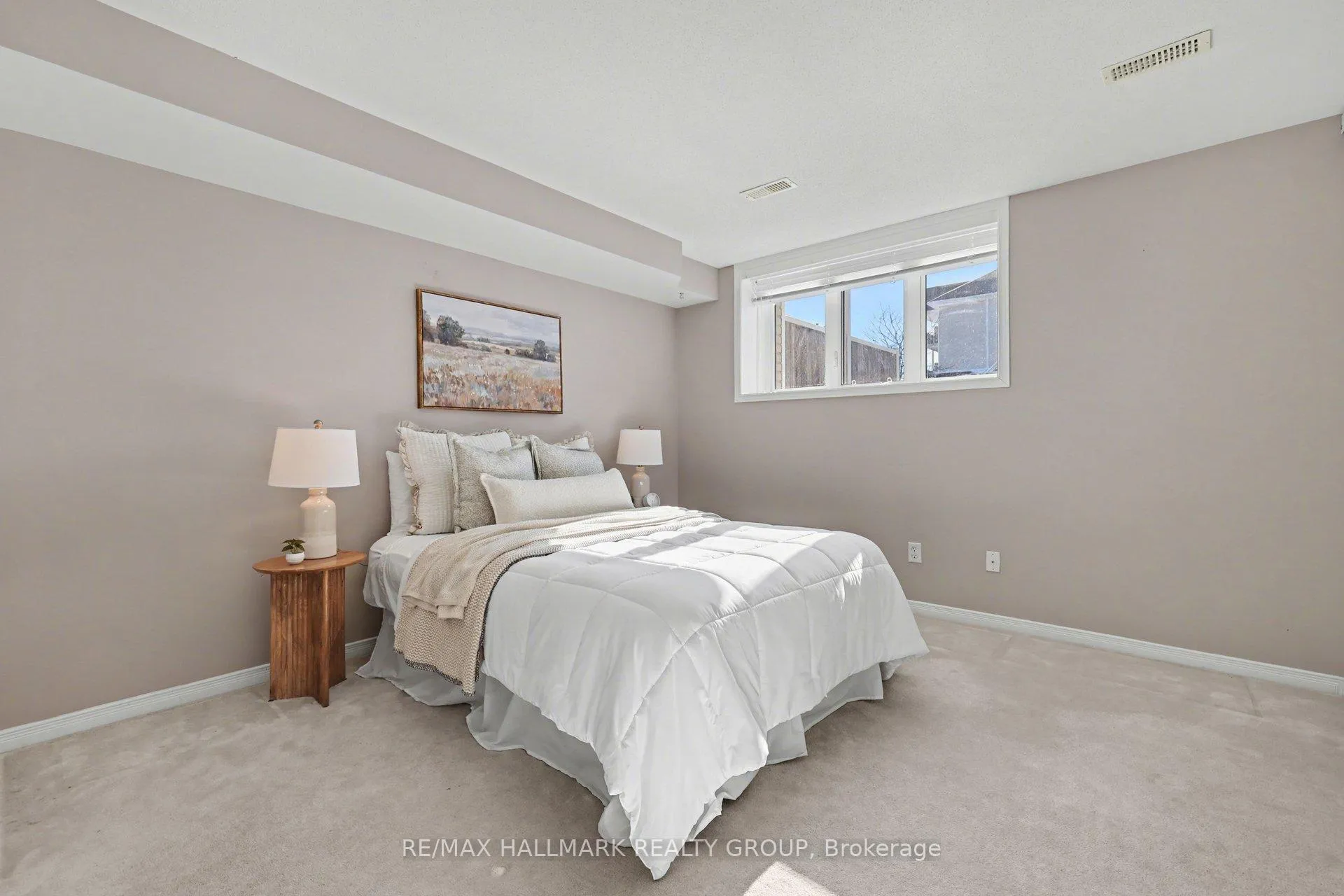 Photo 13 of 275 Aquaview Drive, Ottawa, Avalon East — HOMEH
