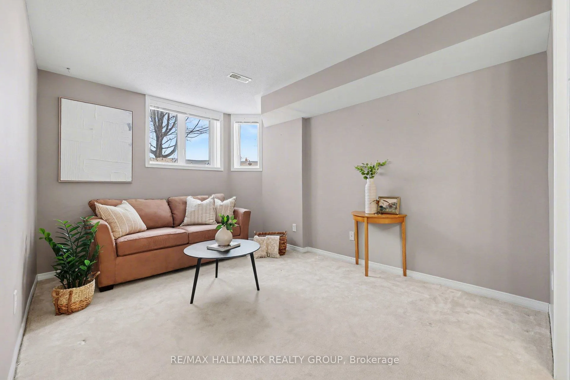 Photo 16 of 275 Aquaview Drive, Ottawa, Avalon East — HOMEH