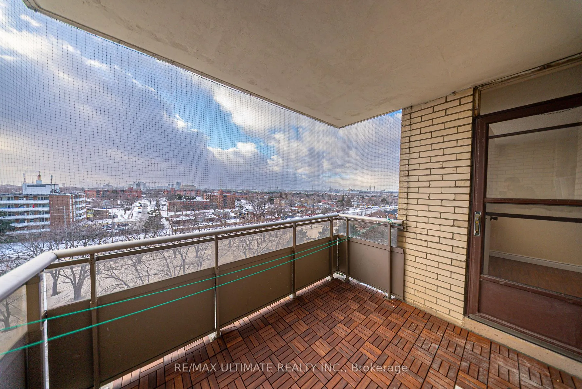 Photo 19 of Unit 909, 390 Dixon Road, Etobicoke, Kingsview Village-The Westway — HOMEH