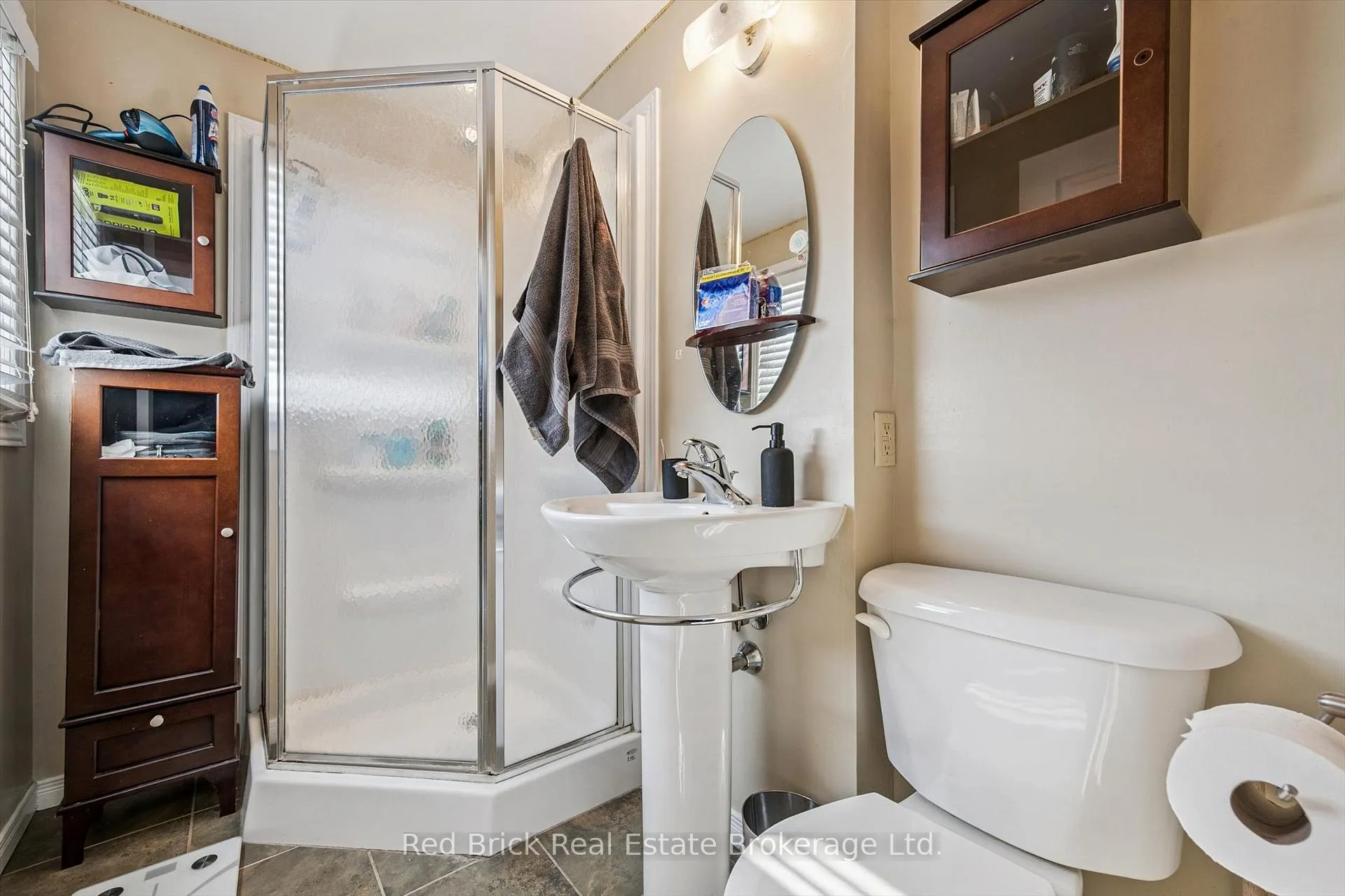 Photo 15 of 11 Moss Place, Guelph, Kortright West — HOMEH