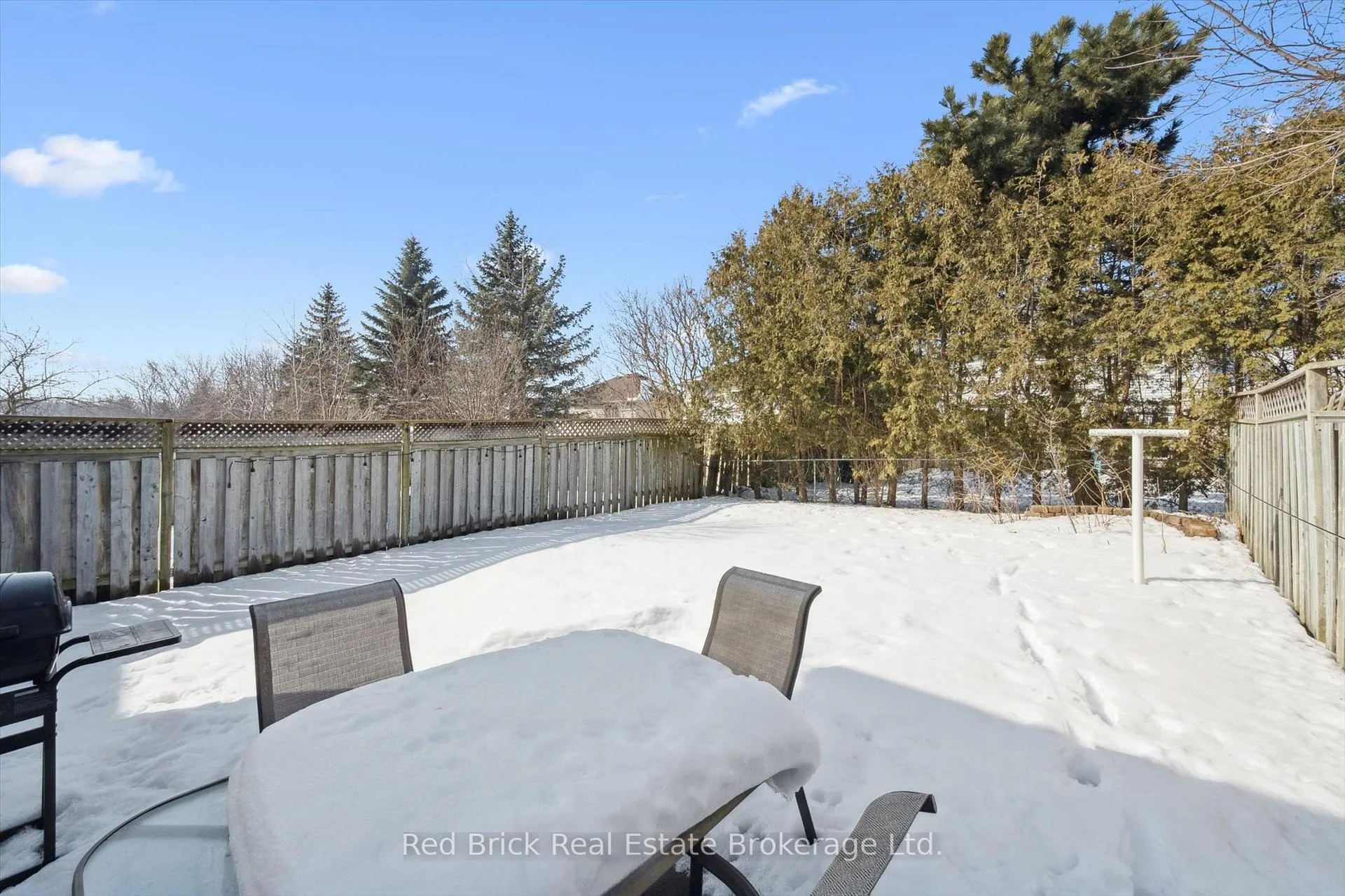 Photo 26 of 11 Moss Place, Guelph, Kortright West — HOMEH