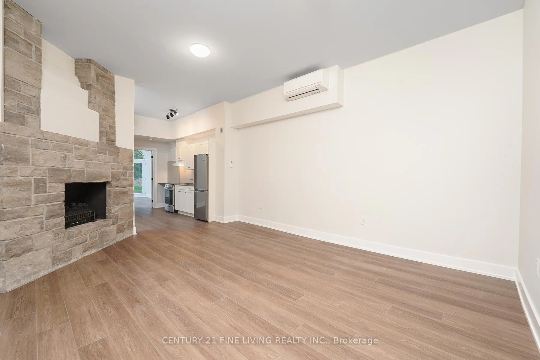 Photo 11 of Unit 101, 1614 Ridge Road E, Oro-Medonte, Hawkestone — HOMEH