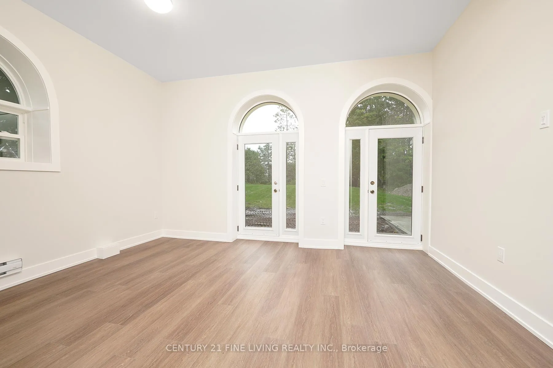 Photo 15 of Unit 101, 1614 Ridge Road E, Oro-Medonte, Hawkestone — HOMEH