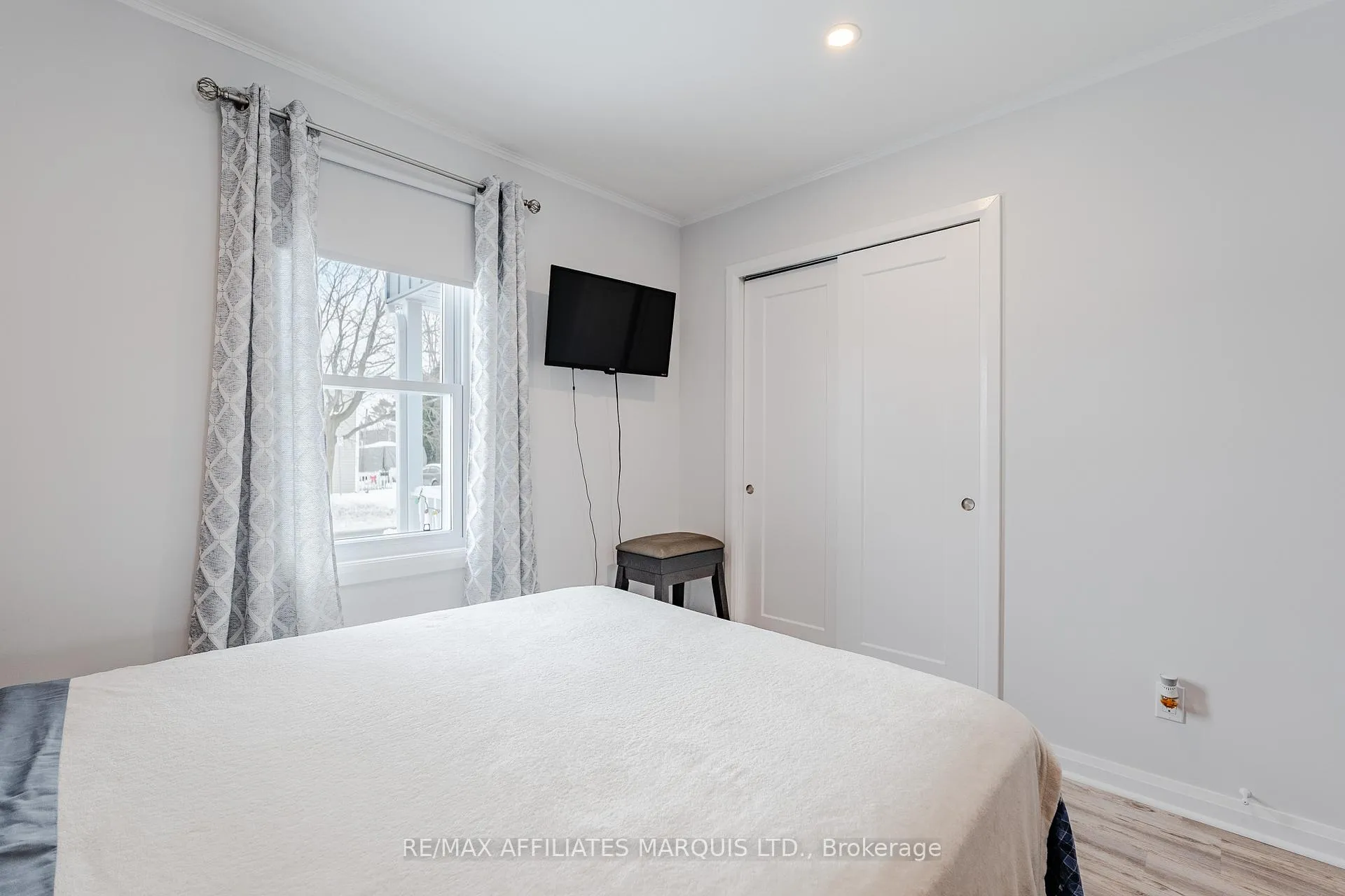 Photo 17 of 1234 Notre Dame Street, Cornwall — HOMEH