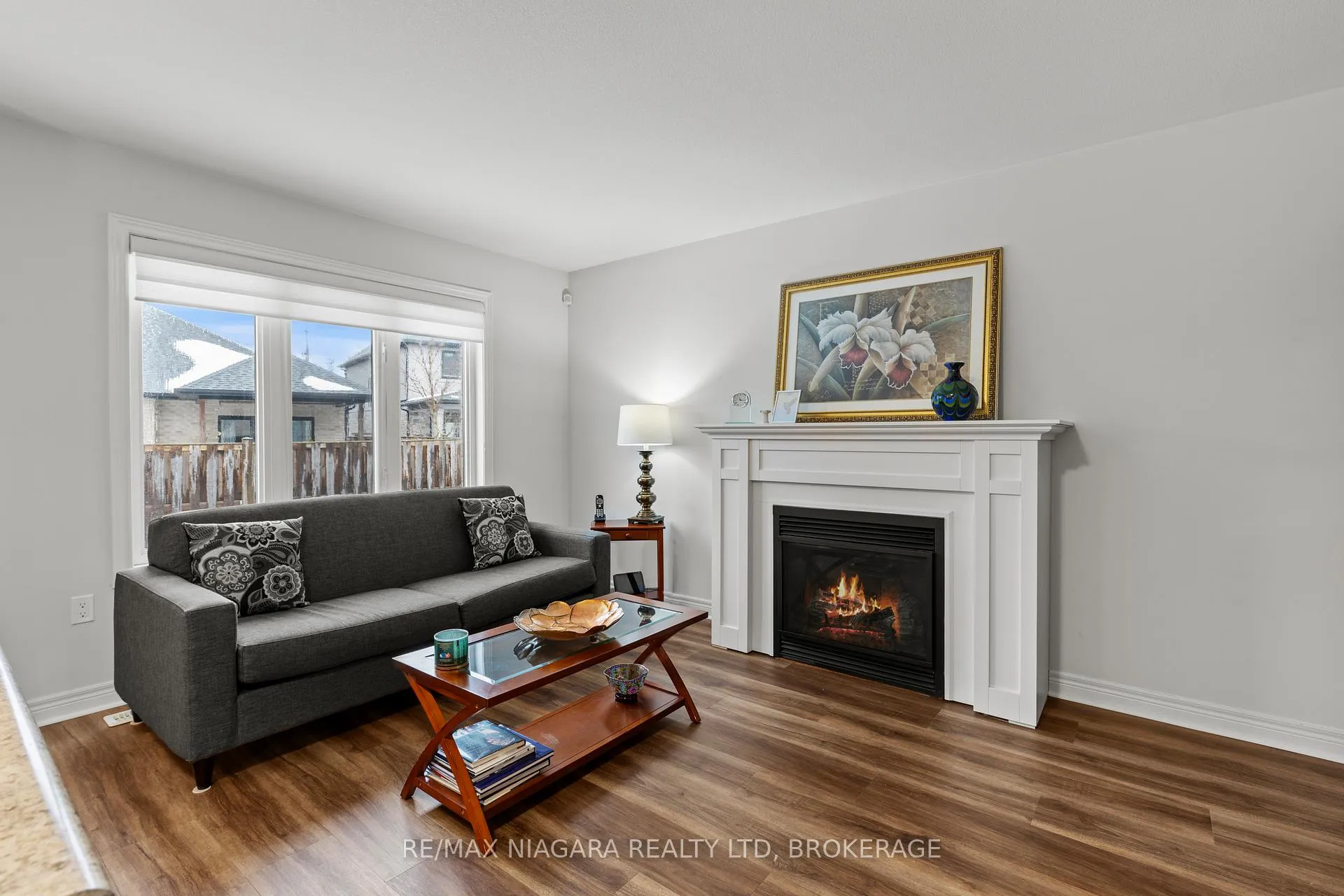 Photo 4 of 7728 Shaw Street, Niagara Falls, Oldfield — HOMEH