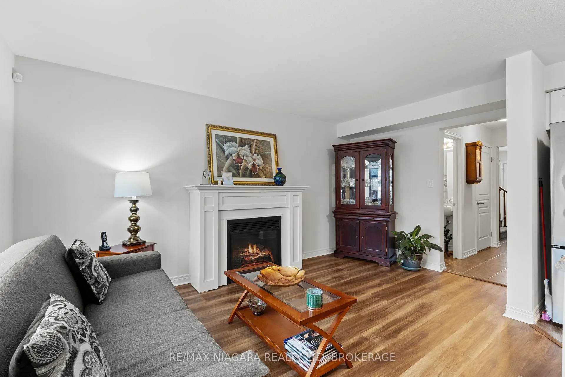 Photo 5 of 7728 Shaw Street, Niagara Falls, Oldfield — HOMEH