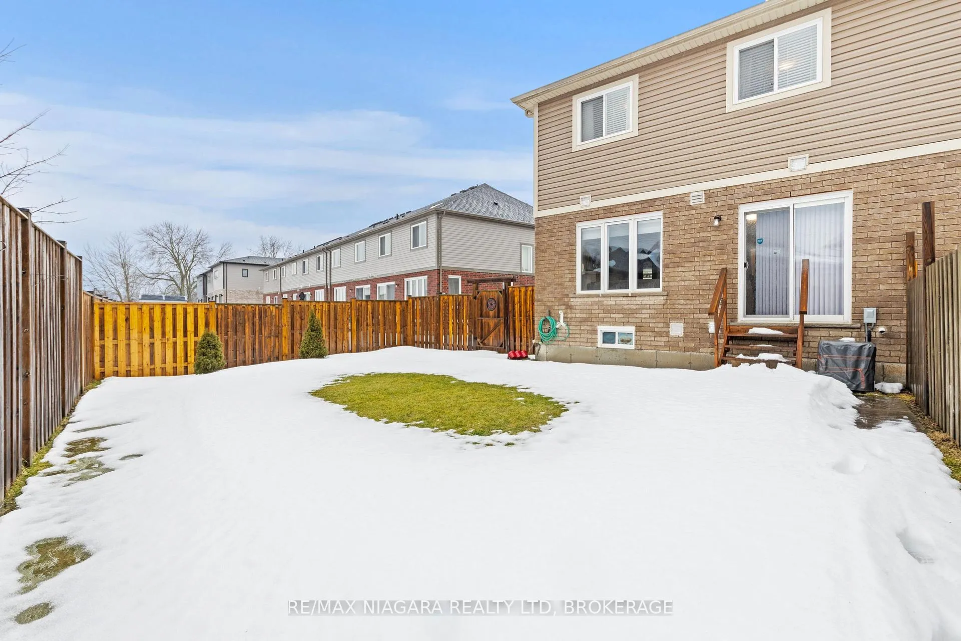 Photo 26 of 7728 Shaw Street, Niagara Falls, Oldfield — HOMEH