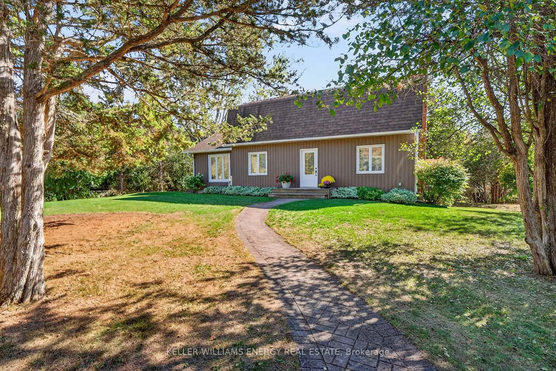 Photo 3 of 108 Dutch Road, Prince Edward County, Hillier Ward — HOMEH