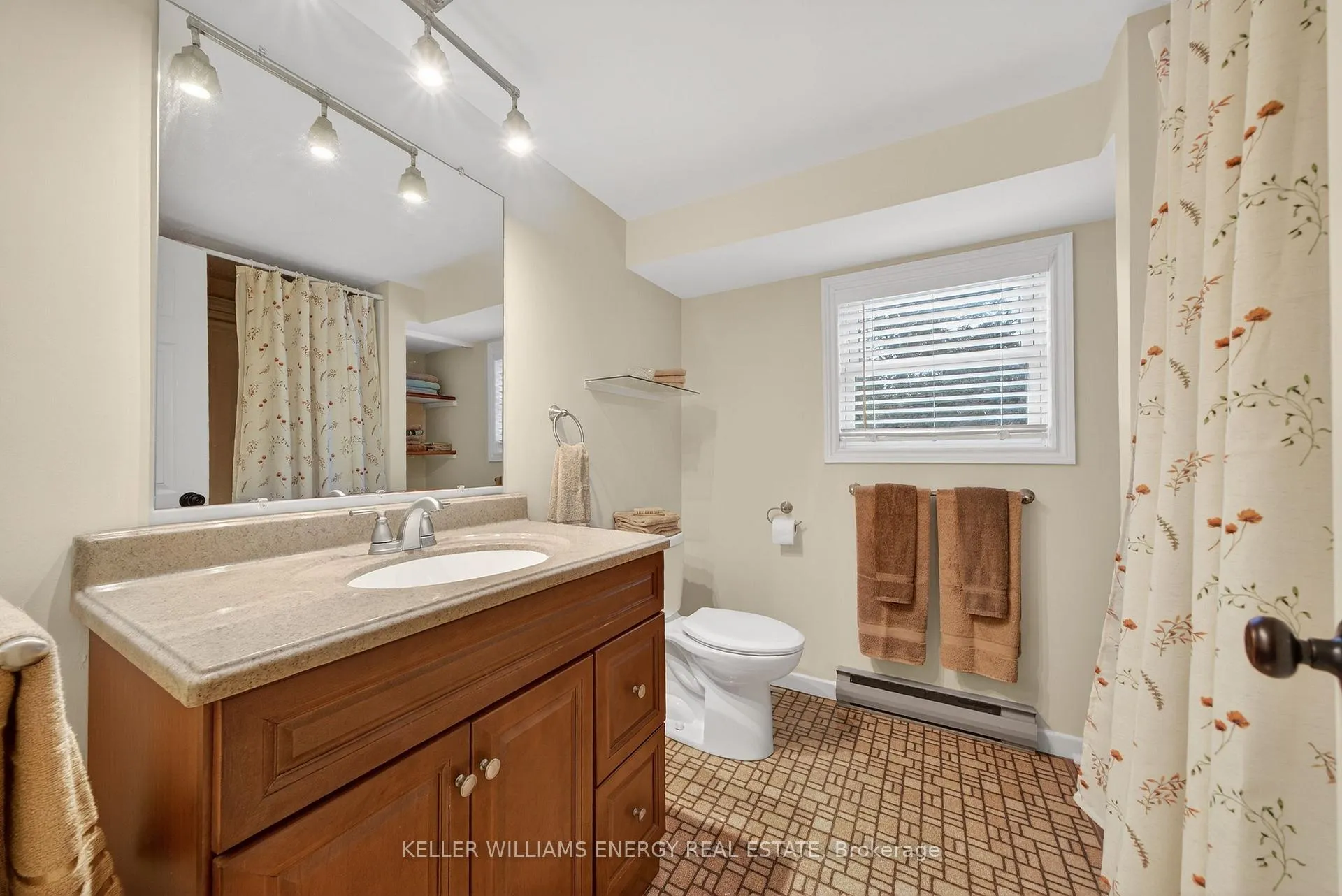 Photo 23 of 108 Dutch Road, Prince Edward County, Hillier Ward — HOMEH