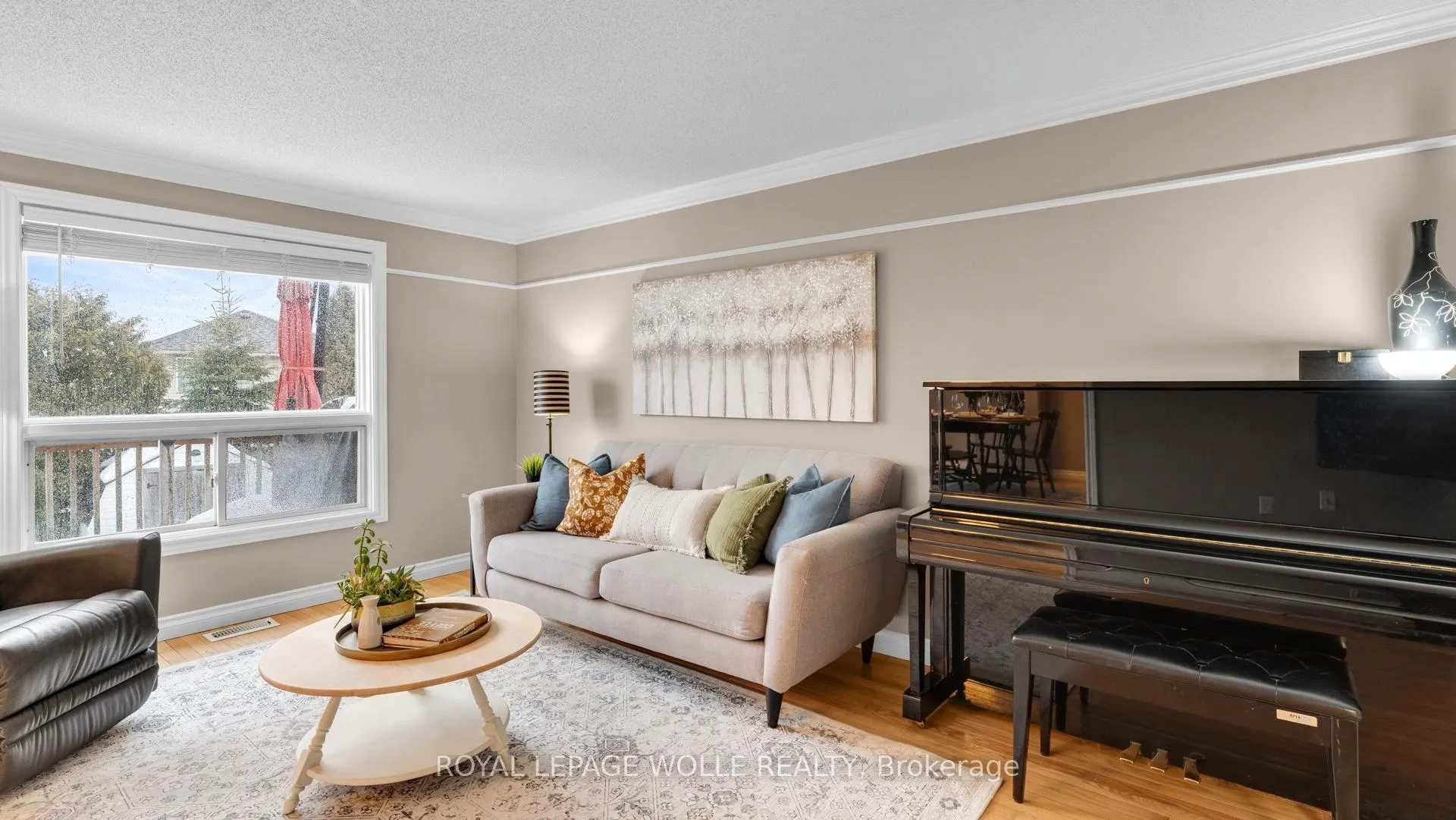 Photo 11 of 75 Dawn Ridge Drive, Kitchener — HOMEH