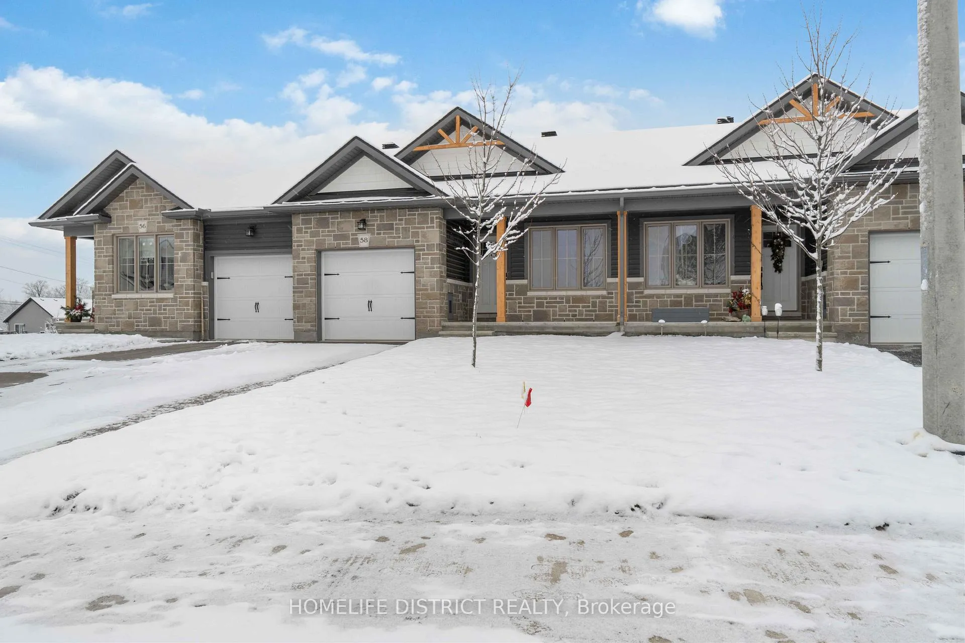 Photo 3 of 58 Whitcomb Crescent, Smiths Falls — HOMEH