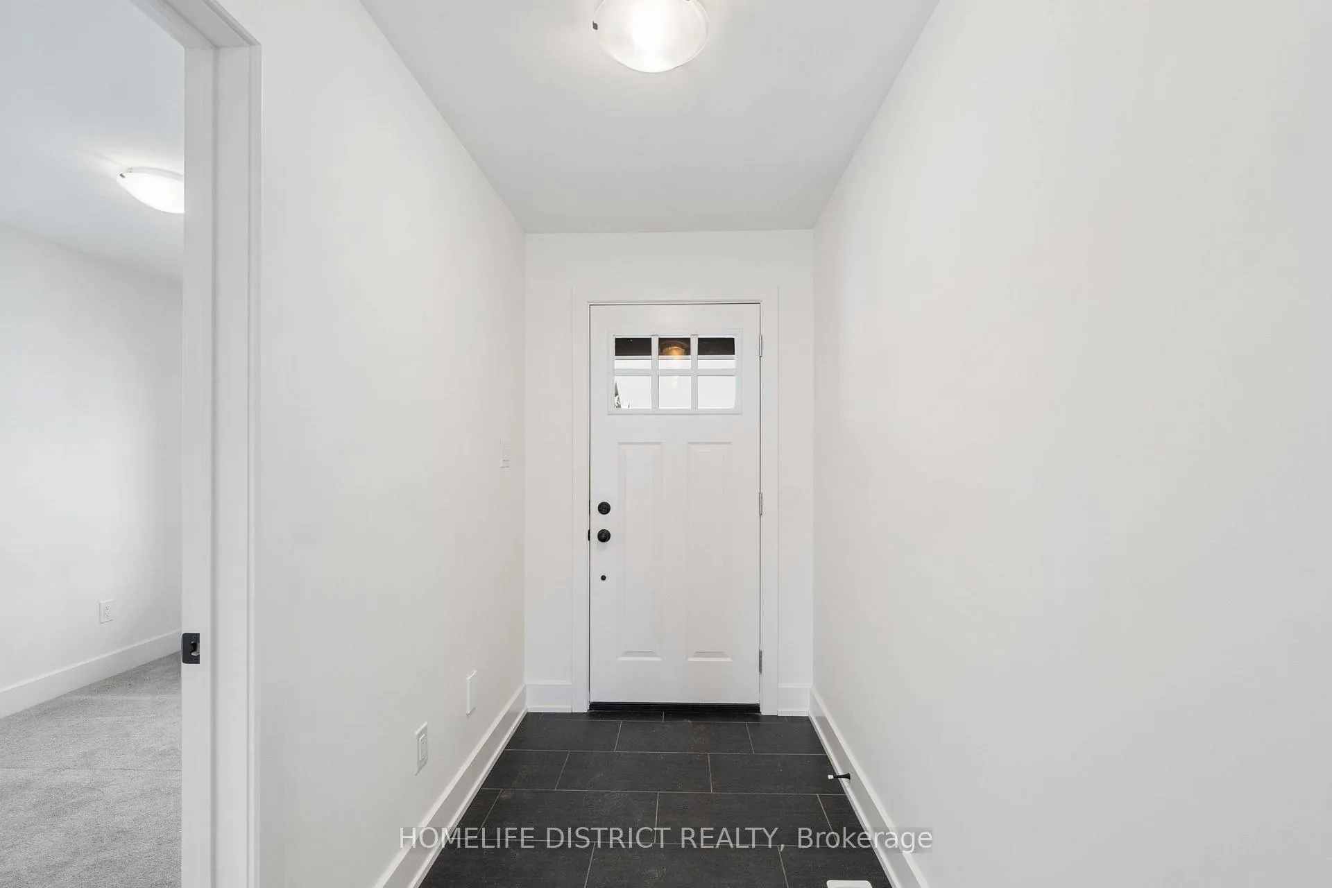 Photo 4 of 58 Whitcomb Crescent, Smiths Falls — HOMEH