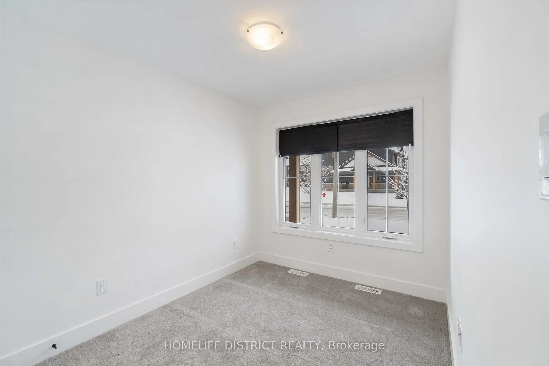 Photo 6 of 58 Whitcomb Crescent, Smiths Falls — HOMEH