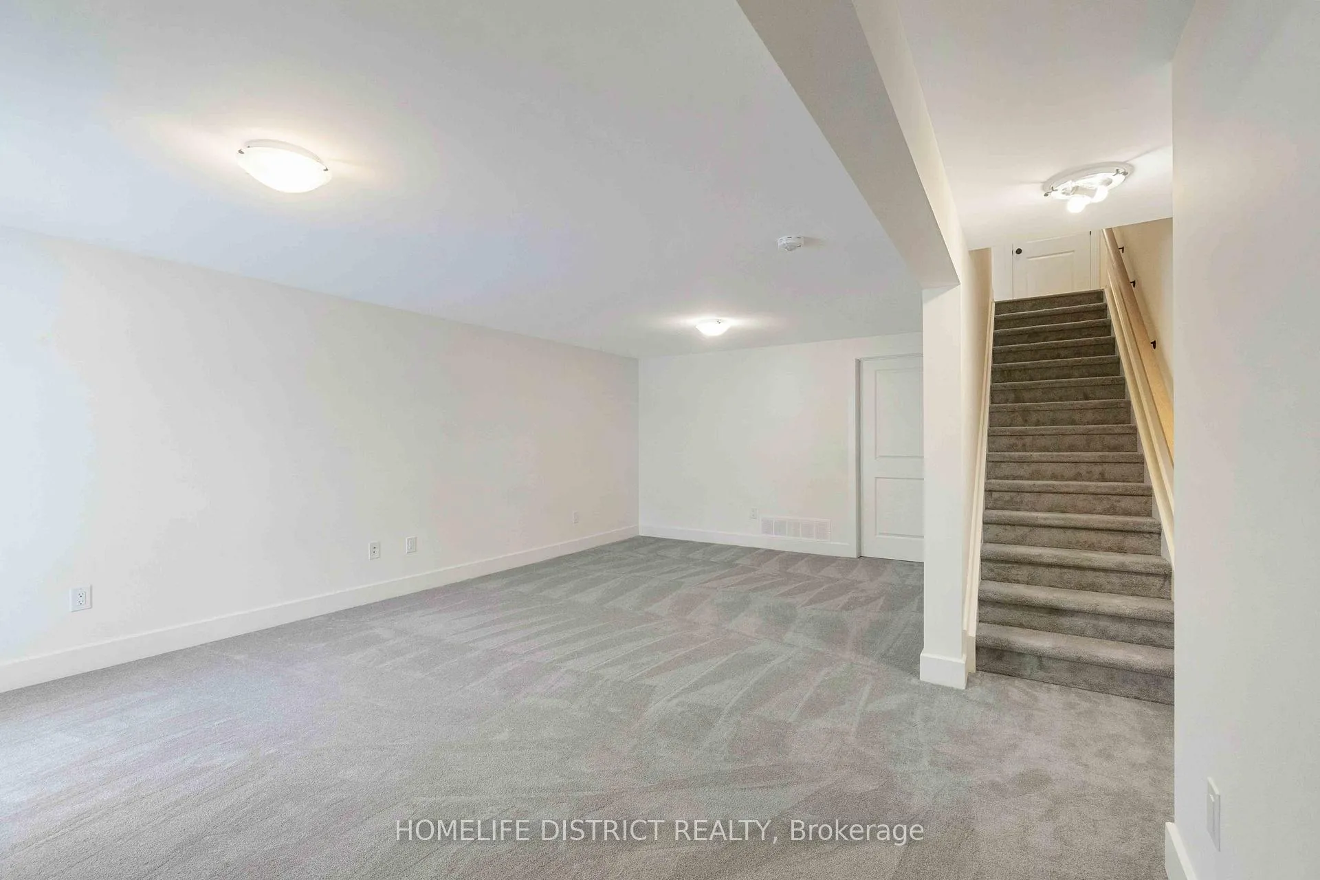 Photo 12 of 58 Whitcomb Crescent, Smiths Falls — HOMEH