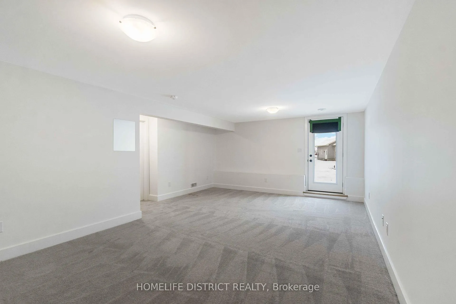 Photo 13 of 58 Whitcomb Crescent, Smiths Falls — HOMEH