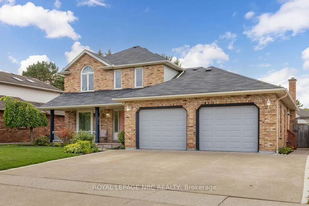 Photo 2 of 83 First Street Louth, St. Catharines, Grapeview — HOMEH
