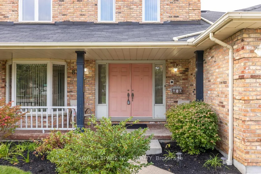 Photo 6 of 83 First Street Louth, St. Catharines, Grapeview — HOMEH