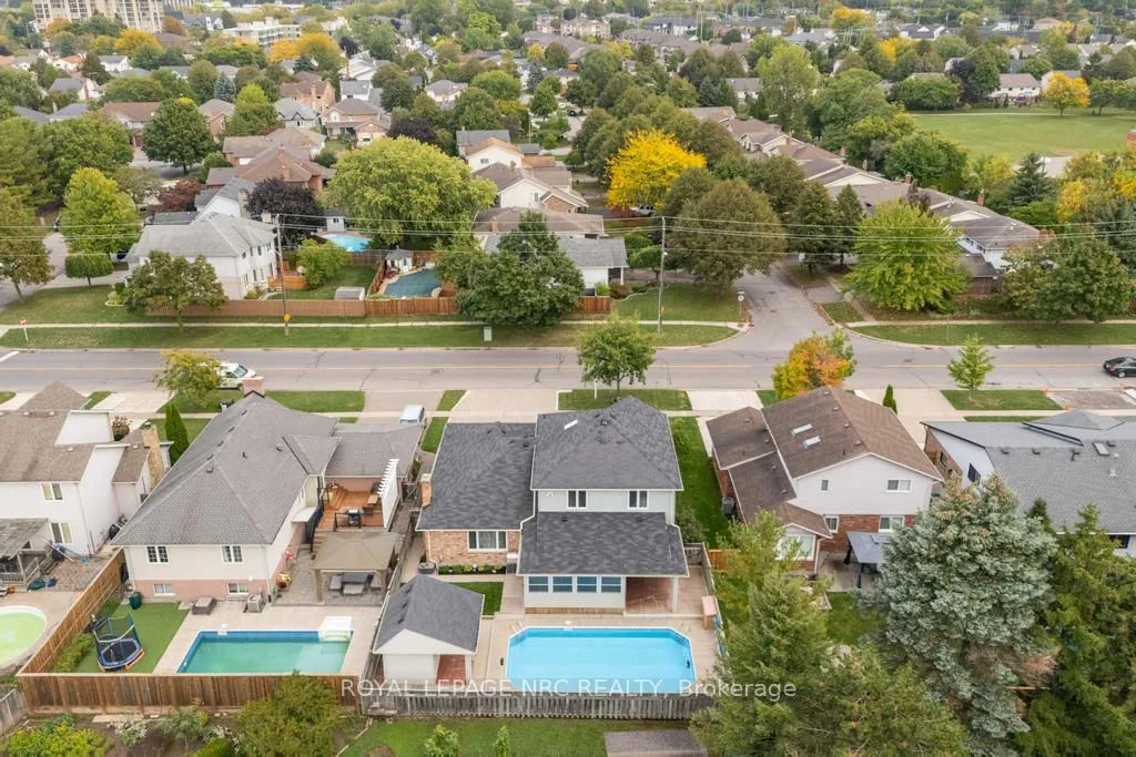 Photo 40 of 83 First Street Louth, St. Catharines, Grapeview — HOMEH